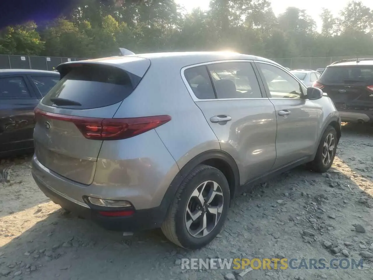3 Photograph of a damaged car KNDPM3AC5N7951676 KIA SPORTAGE 2022