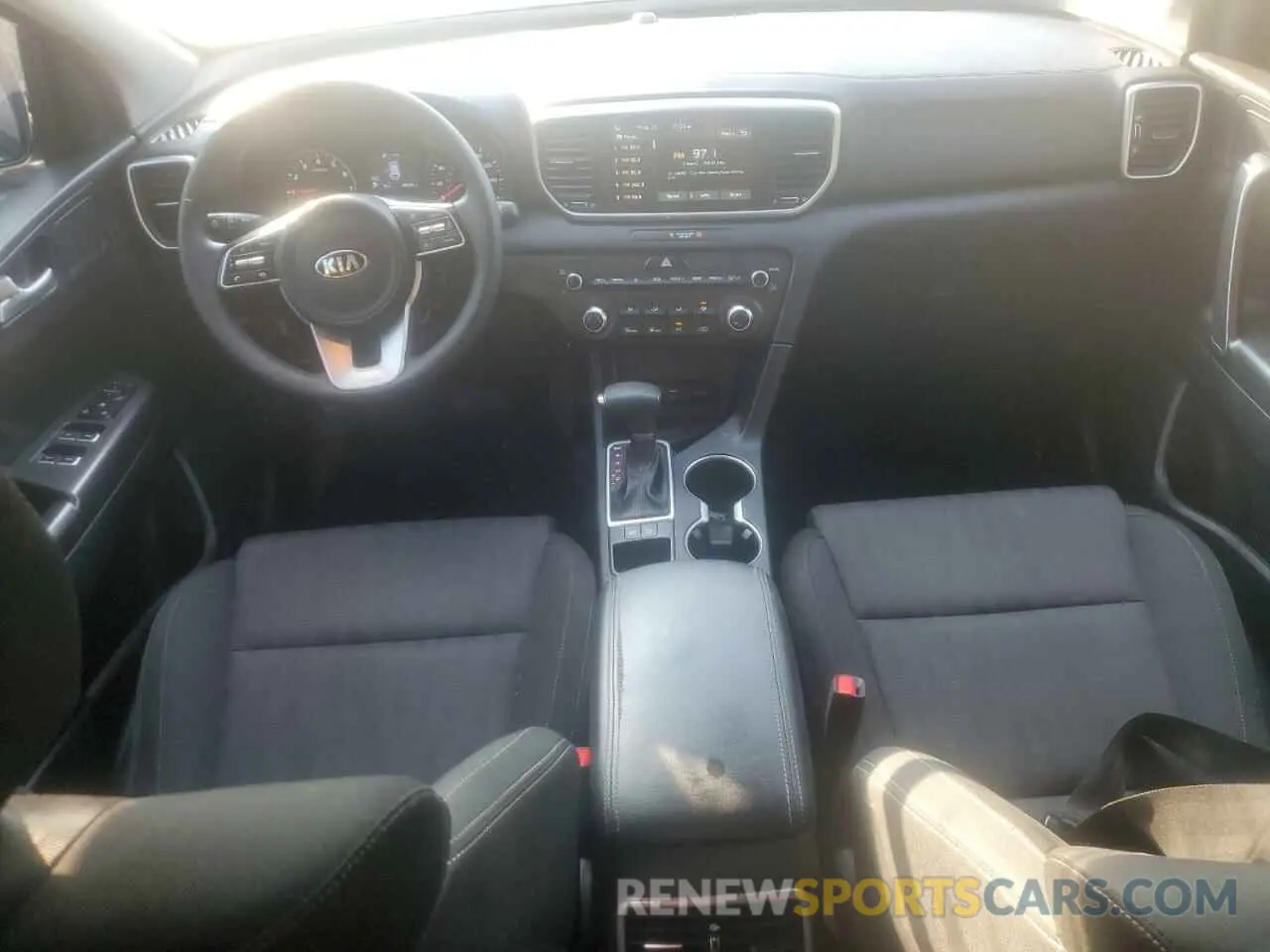 8 Photograph of a damaged car KNDPM3AC5N7951676 KIA SPORTAGE 2022