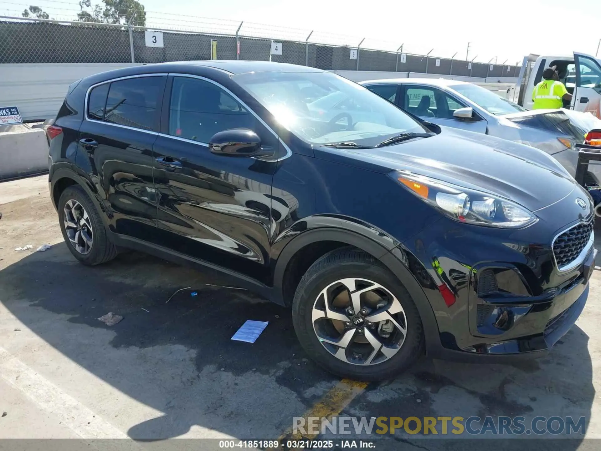 1 Photograph of a damaged car KNDPM3AC6N7000533 KIA SPORTAGE 2022
