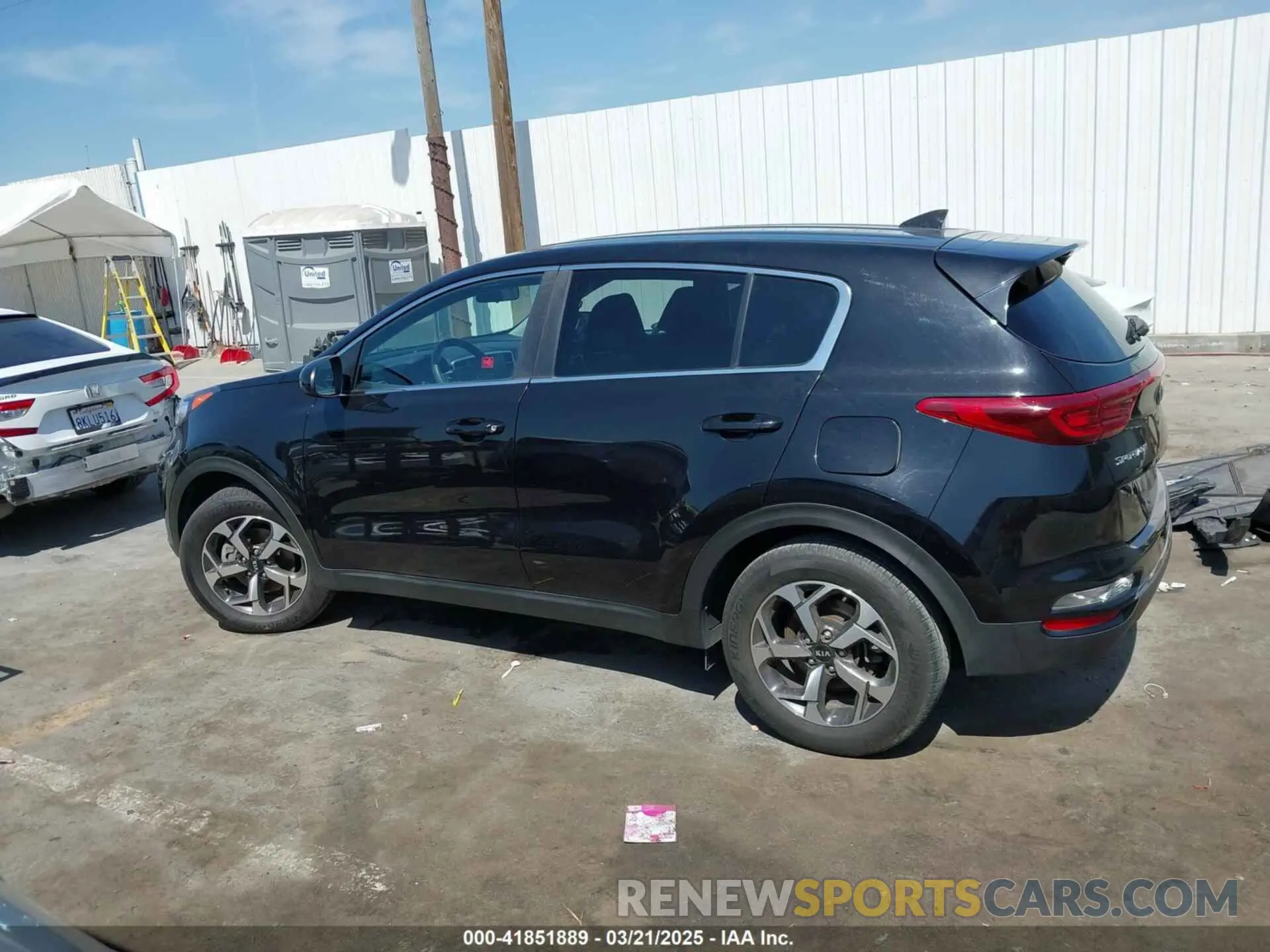 14 Photograph of a damaged car KNDPM3AC6N7000533 KIA SPORTAGE 2022