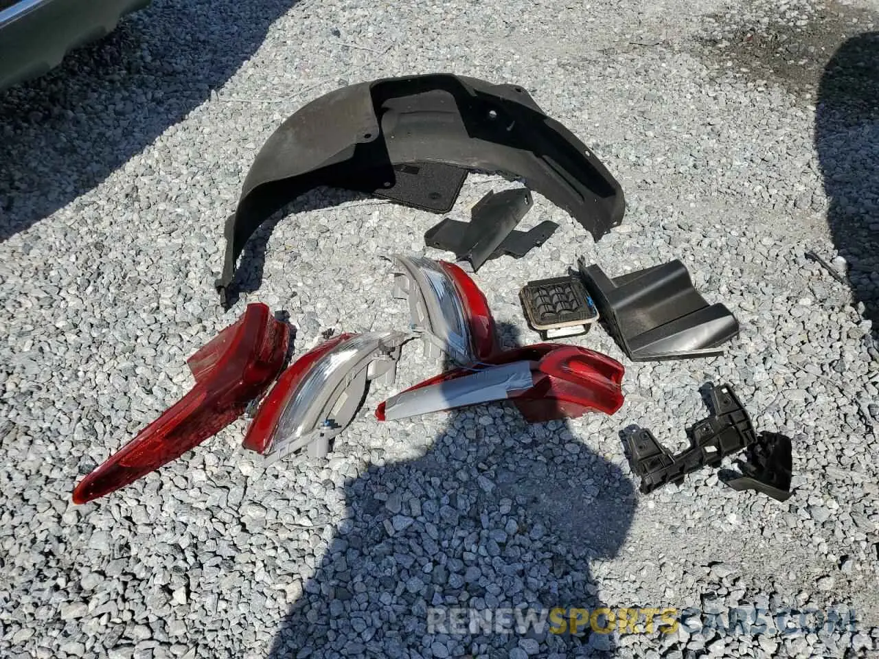 13 Photograph of a damaged car KNDPM3AC6N7016120 KIA SPORTAGE 2022