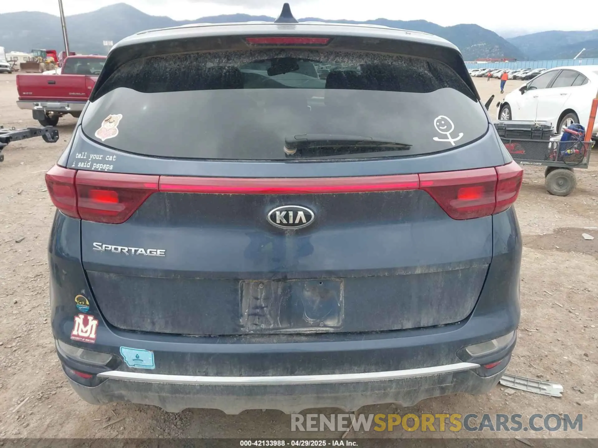 17 Photograph of a damaged car KNDPM3AC6N7018935 KIA SPORTAGE 2022