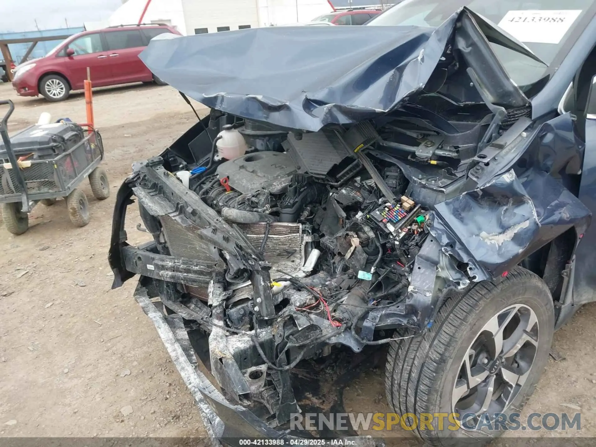 6 Photograph of a damaged car KNDPM3AC6N7018935 KIA SPORTAGE 2022