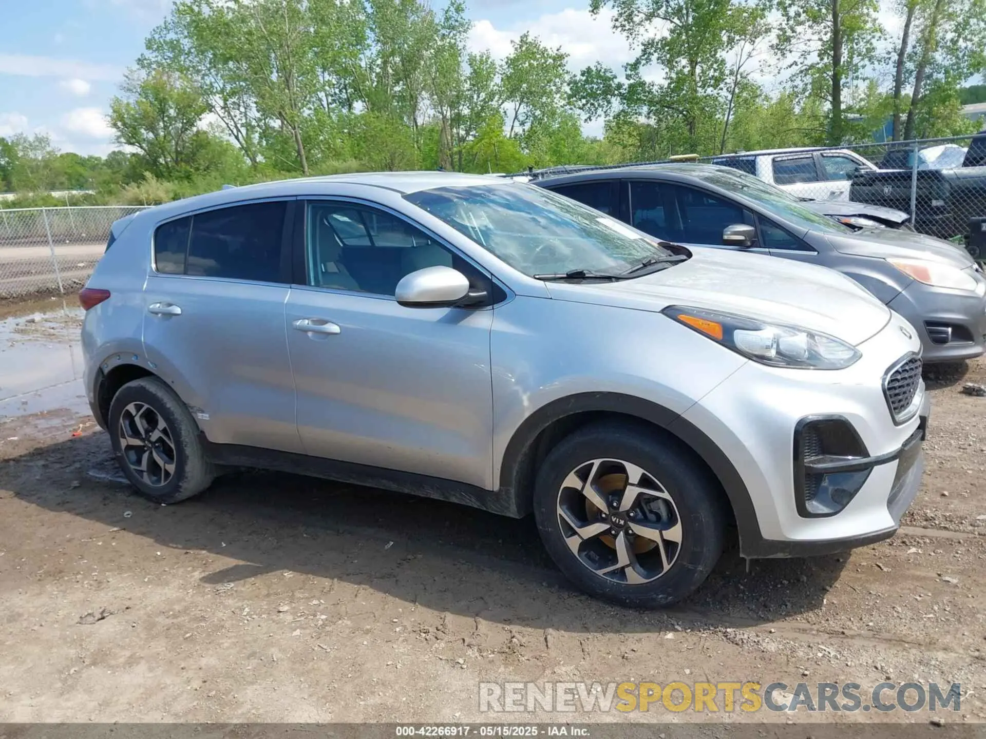 13 Photograph of a damaged car KNDPM3AC6N7953713 KIA SPORTAGE 2022
