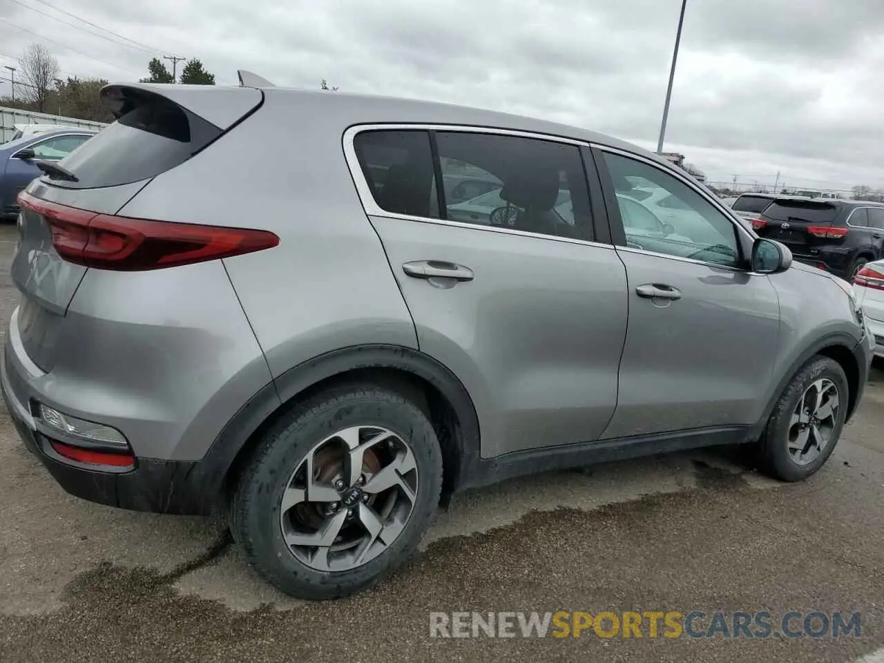 3 Photograph of a damaged car KNDPM3AC6N7964002 KIA SPORTAGE 2022