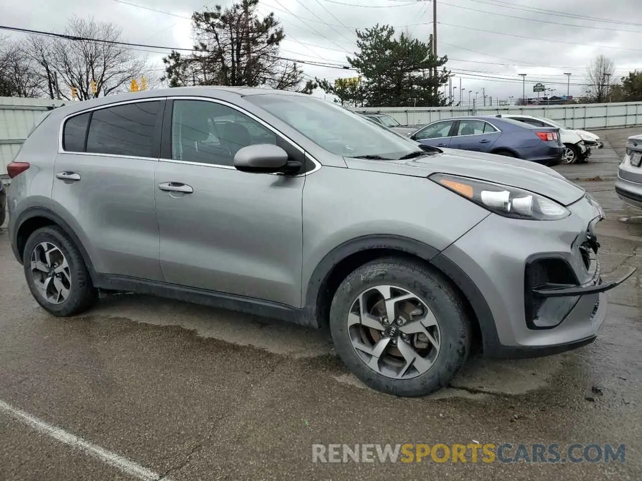 4 Photograph of a damaged car KNDPM3AC6N7964002 KIA SPORTAGE 2022