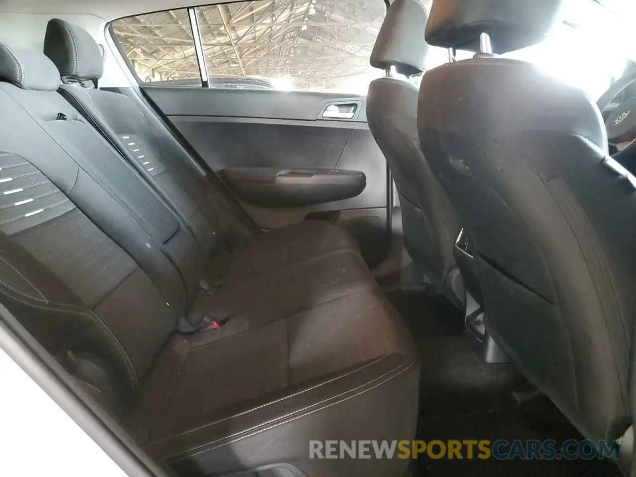 10 Photograph of a damaged car KNDPM3AC7N7014425 KIA SPORTAGE 2022