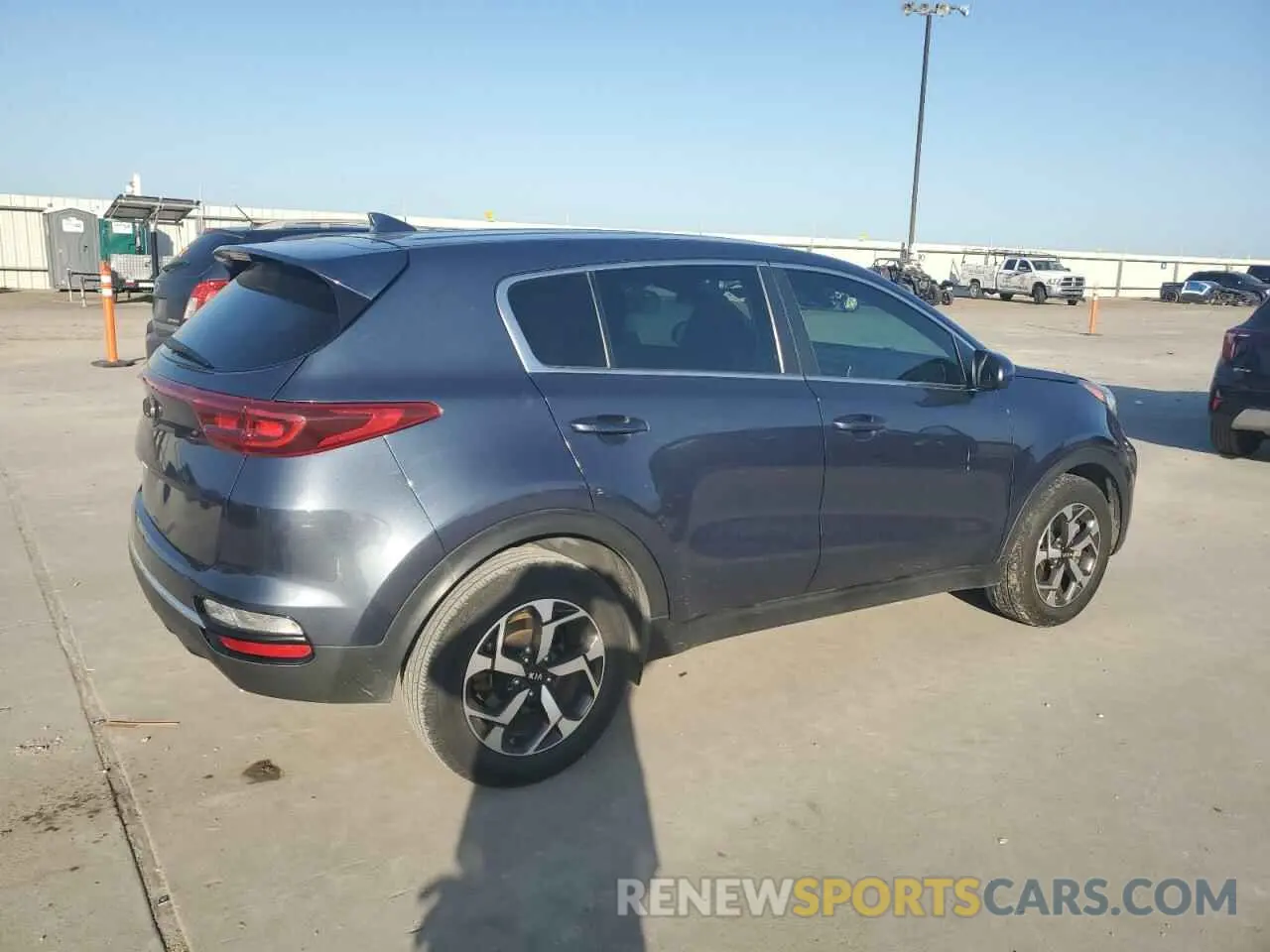 3 Photograph of a damaged car KNDPM3AC7N7024744 KIA SPORTAGE 2022