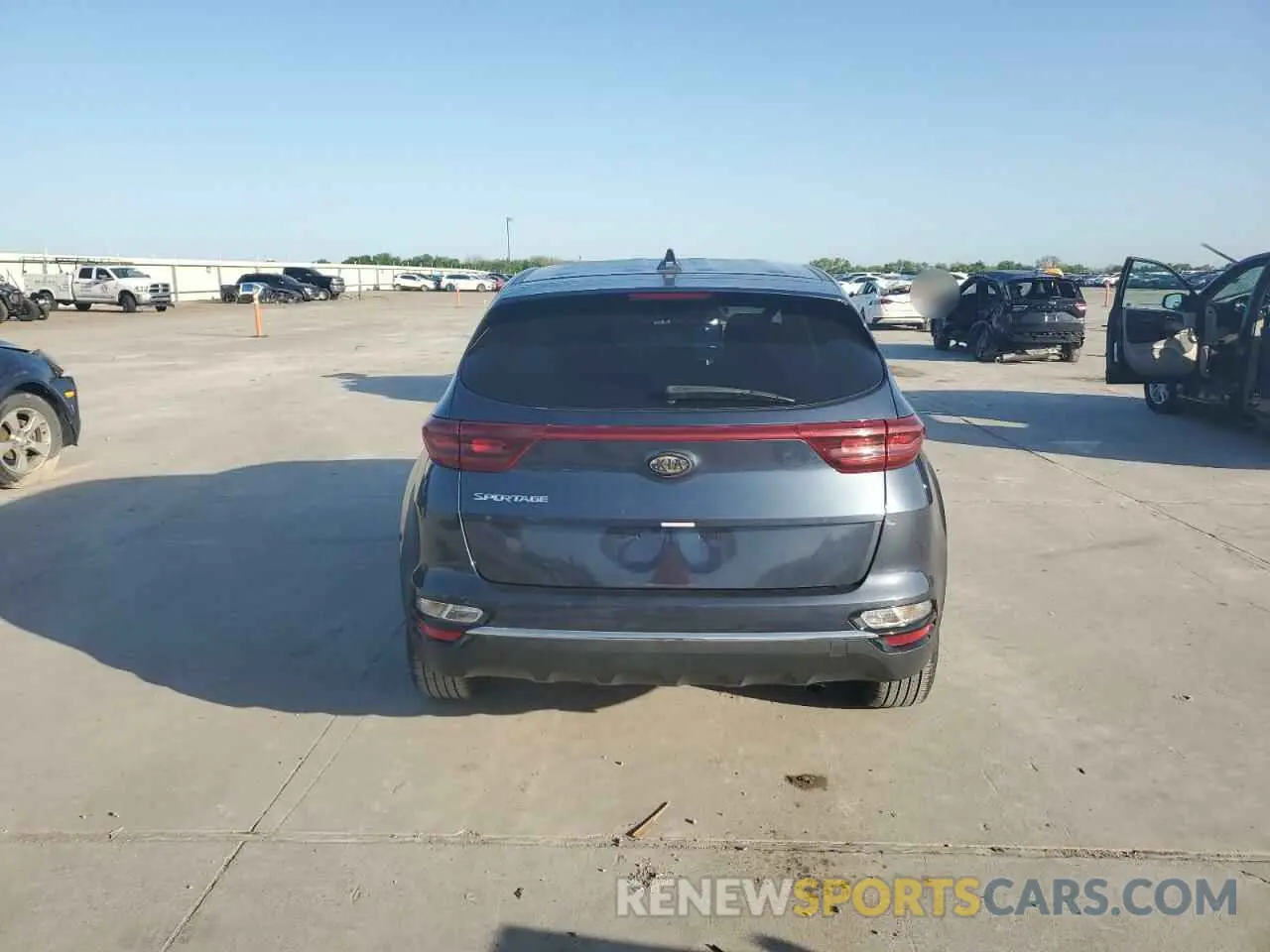 6 Photograph of a damaged car KNDPM3AC7N7024744 KIA SPORTAGE 2022