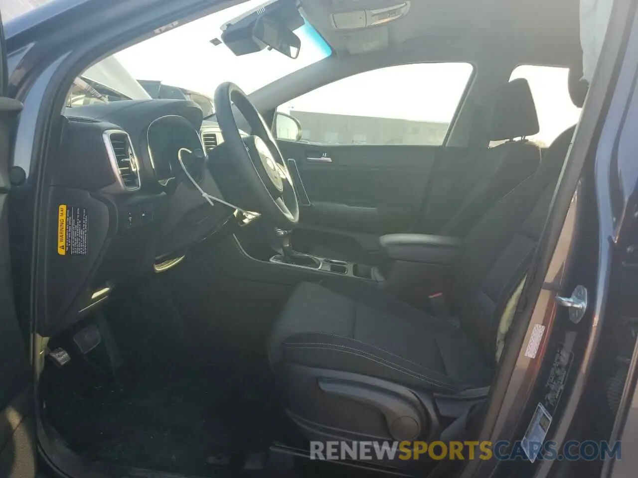 7 Photograph of a damaged car KNDPM3AC7N7024744 KIA SPORTAGE 2022