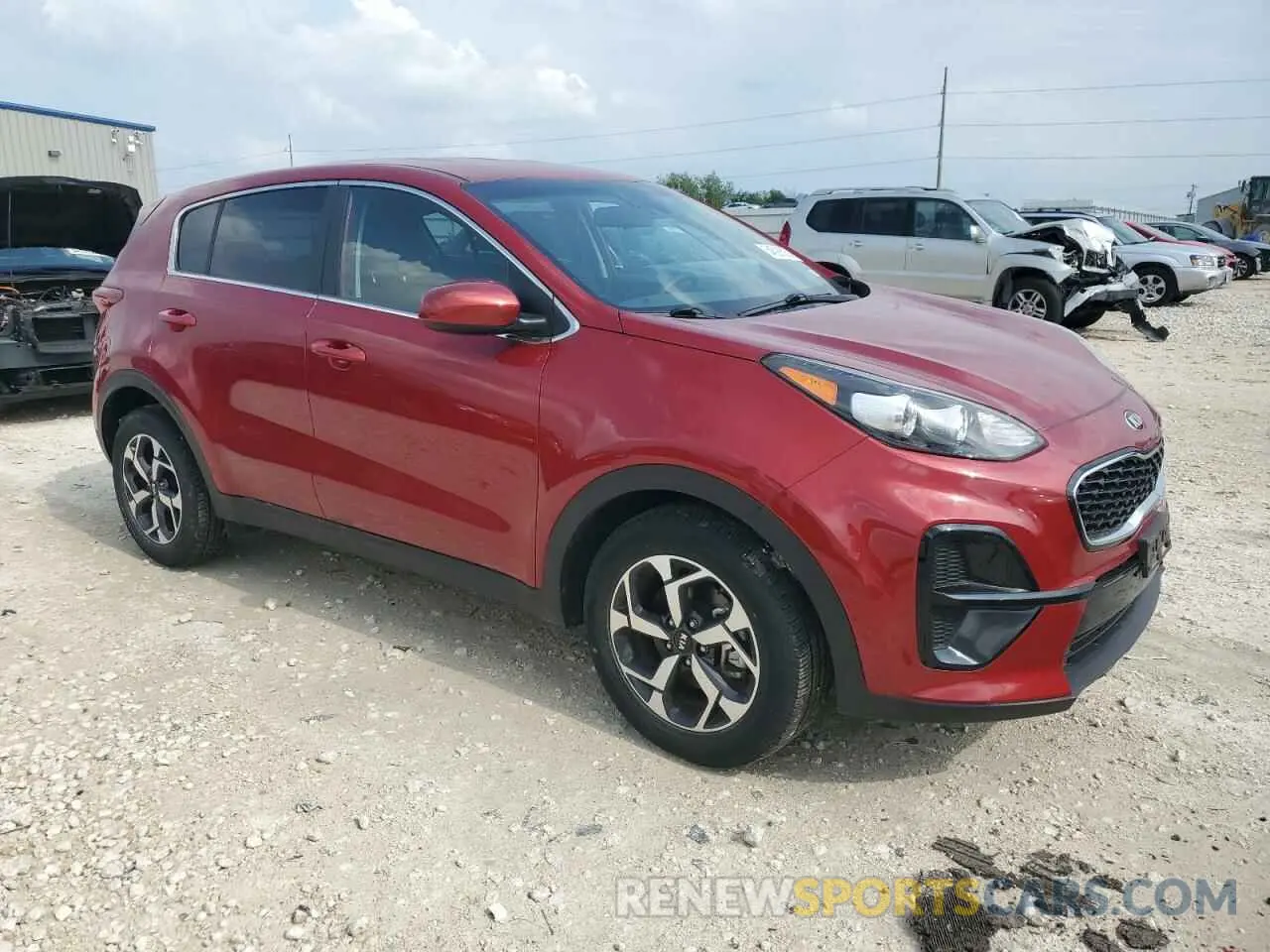 4 Photograph of a damaged car KNDPM3AC7N7948682 KIA SPORTAGE 2022