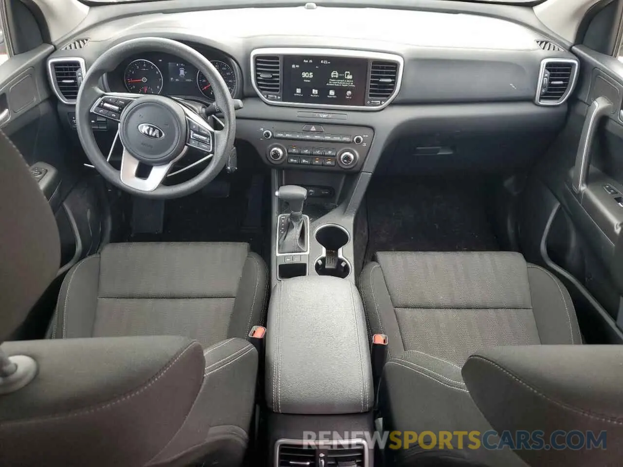 8 Photograph of a damaged car KNDPM3AC7N7948682 KIA SPORTAGE 2022