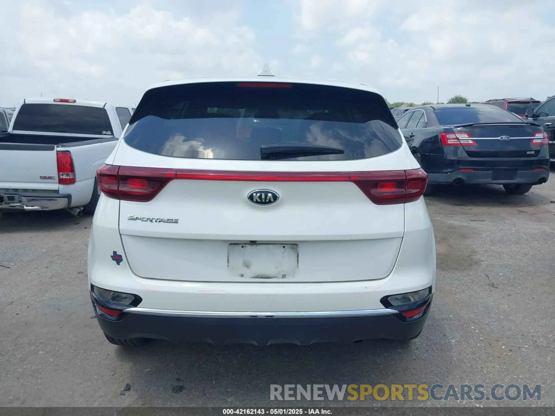 16 Photograph of a damaged car KNDPM3AC7N7956720 KIA SPORTAGE 2022