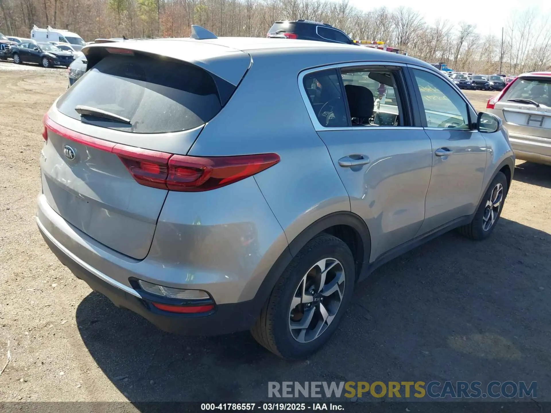 4 Photograph of a damaged car KNDPM3AC7N7980550 KIA SPORTAGE 2022