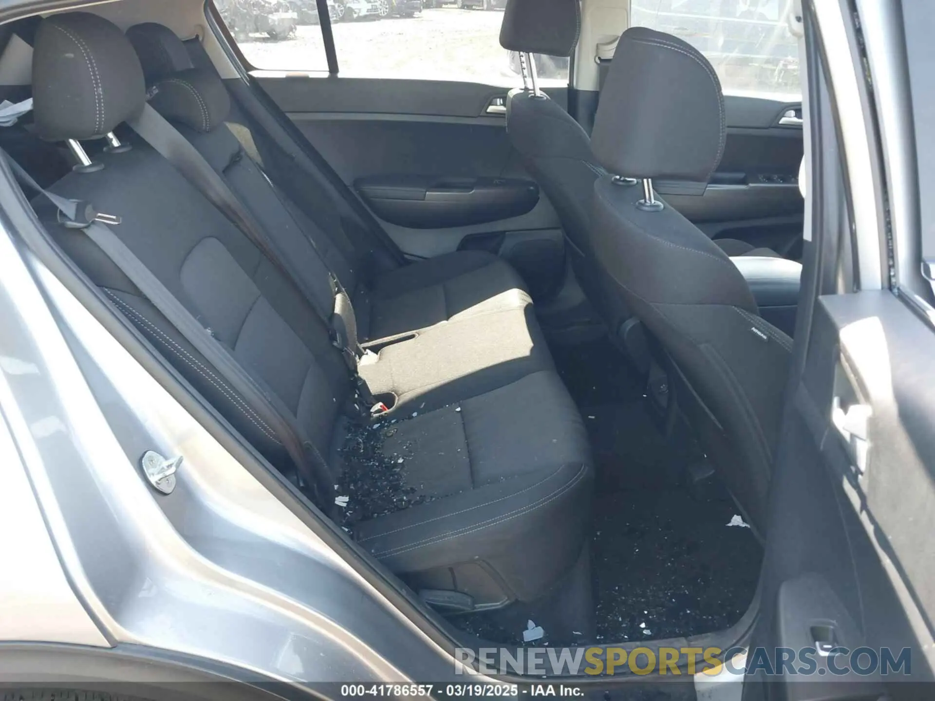 8 Photograph of a damaged car KNDPM3AC7N7980550 KIA SPORTAGE 2022