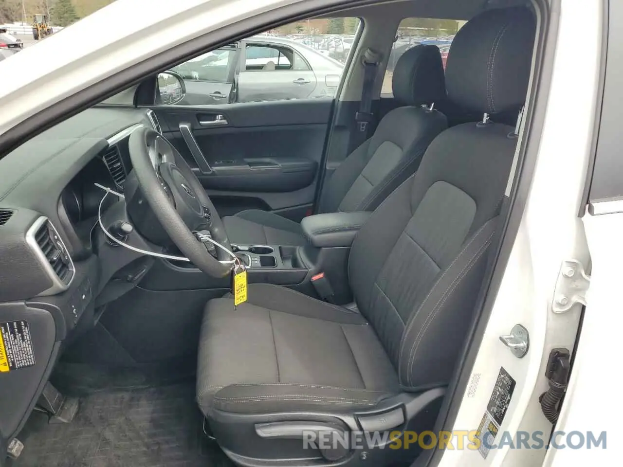 7 Photograph of a damaged car KNDPM3AC7N7994383 KIA SPORTAGE 2022