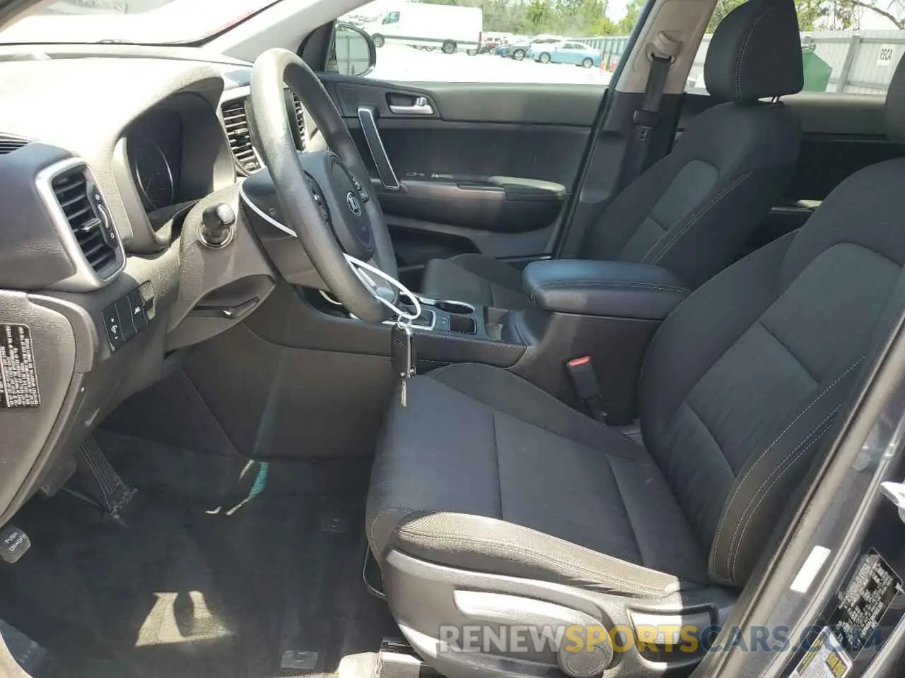 7 Photograph of a damaged car KNDPM3AC8N7001165 KIA SPORTAGE 2022