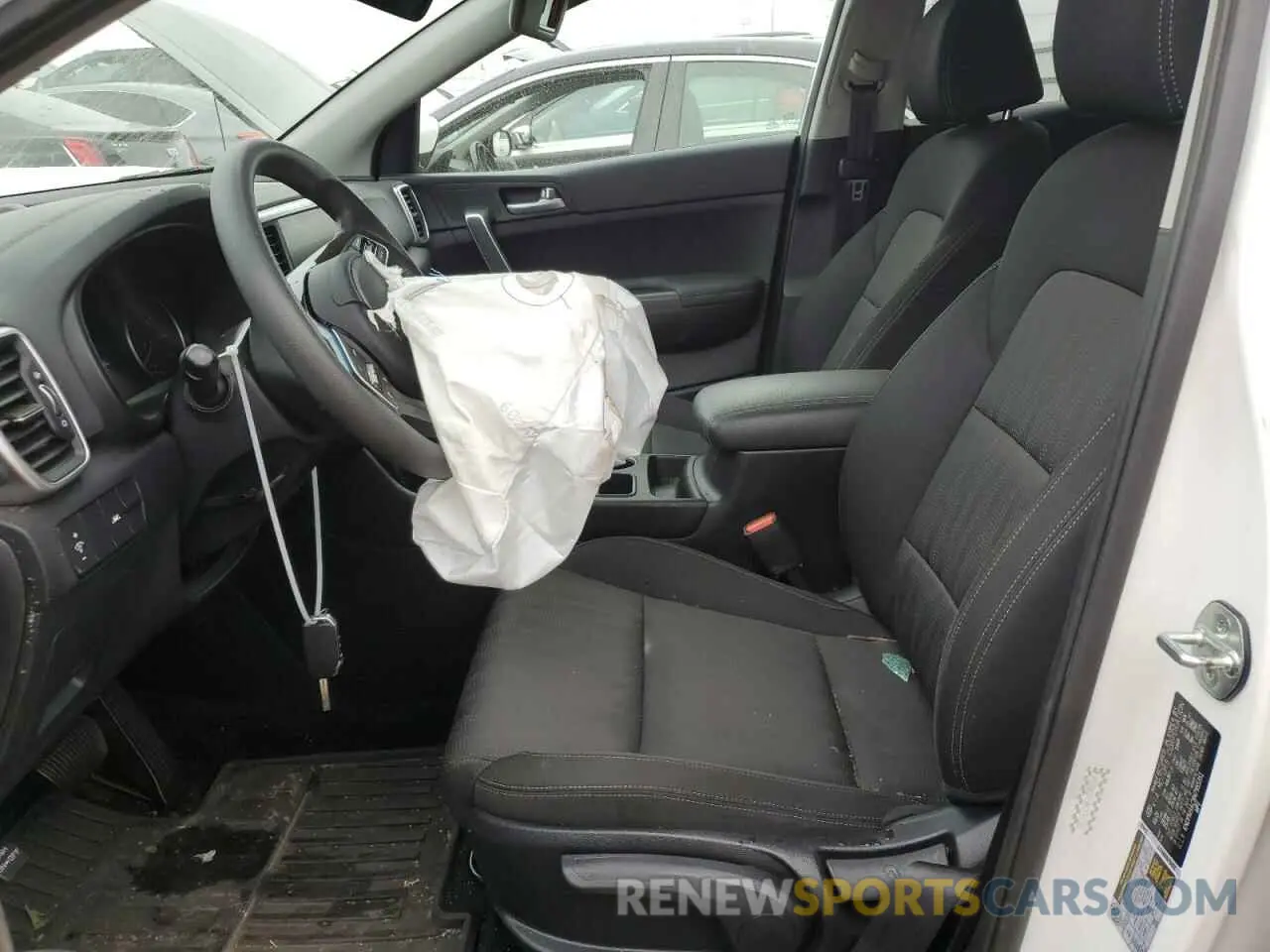 7 Photograph of a damaged car KNDPM3AC8N7955351 KIA SPORTAGE 2022