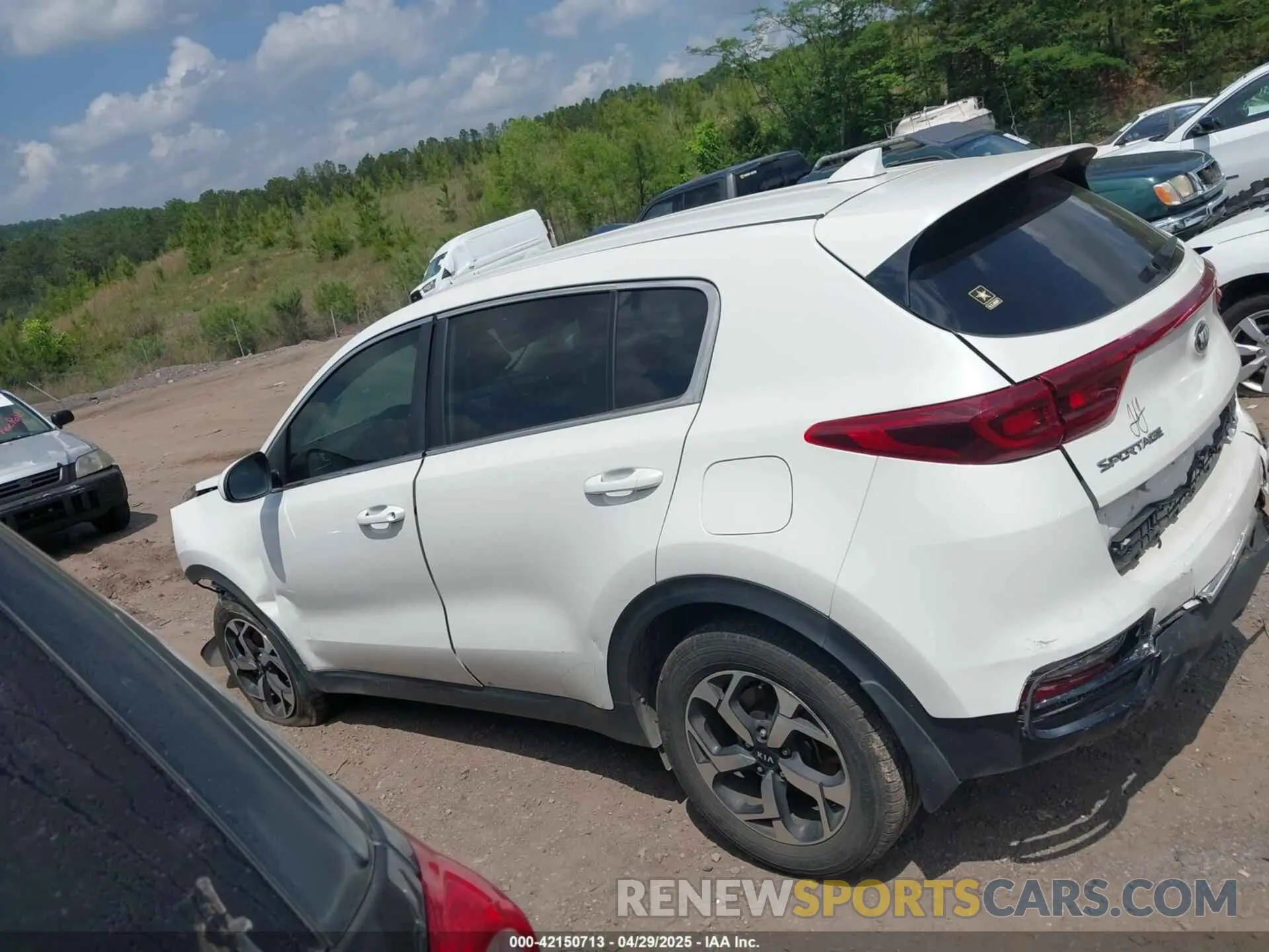 13 Photograph of a damaged car KNDPM3AC8N7995123 KIA SPORTAGE 2022