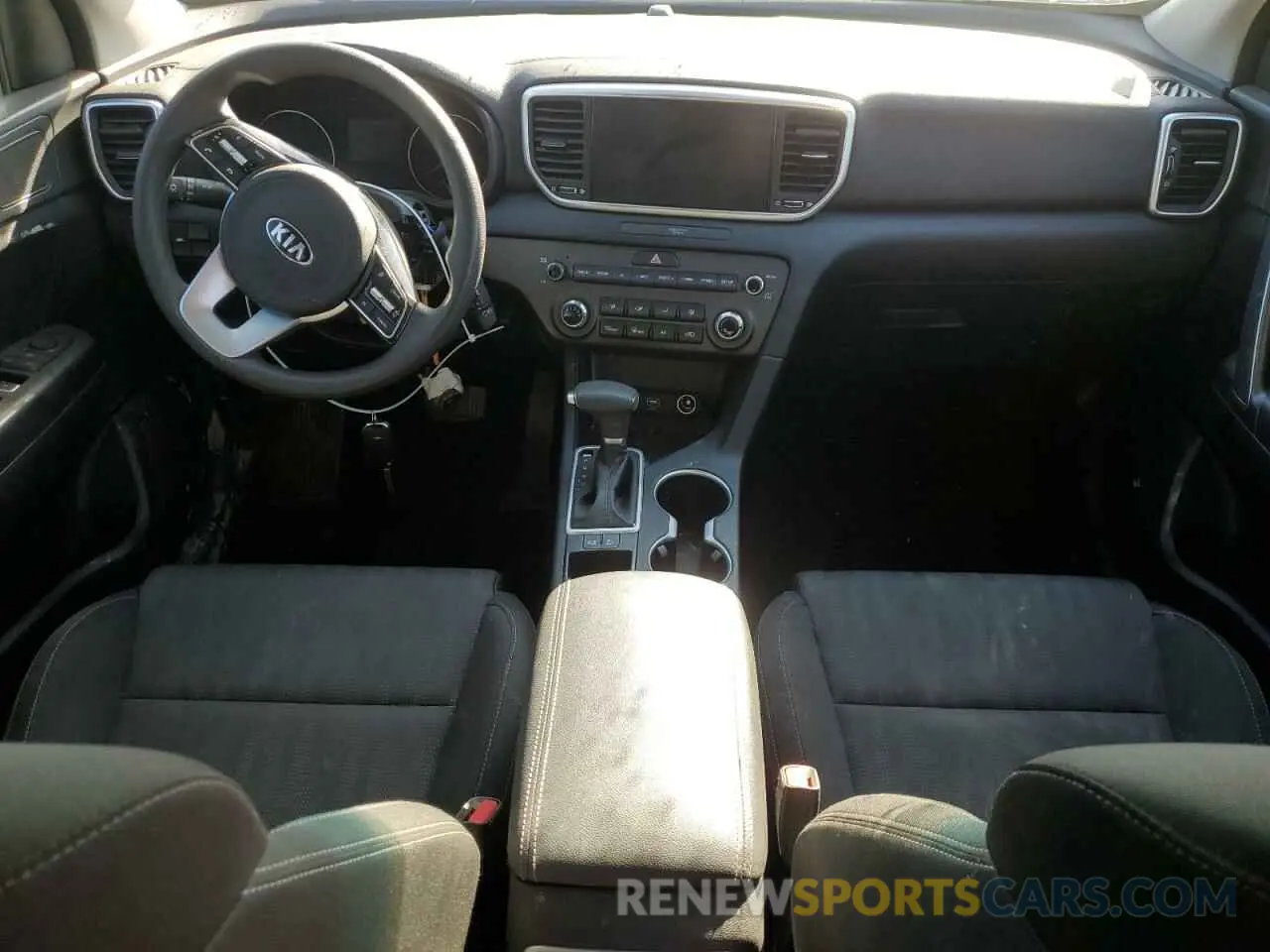 8 Photograph of a damaged car KNDPM3AC8N7997499 KIA SPORTAGE 2022