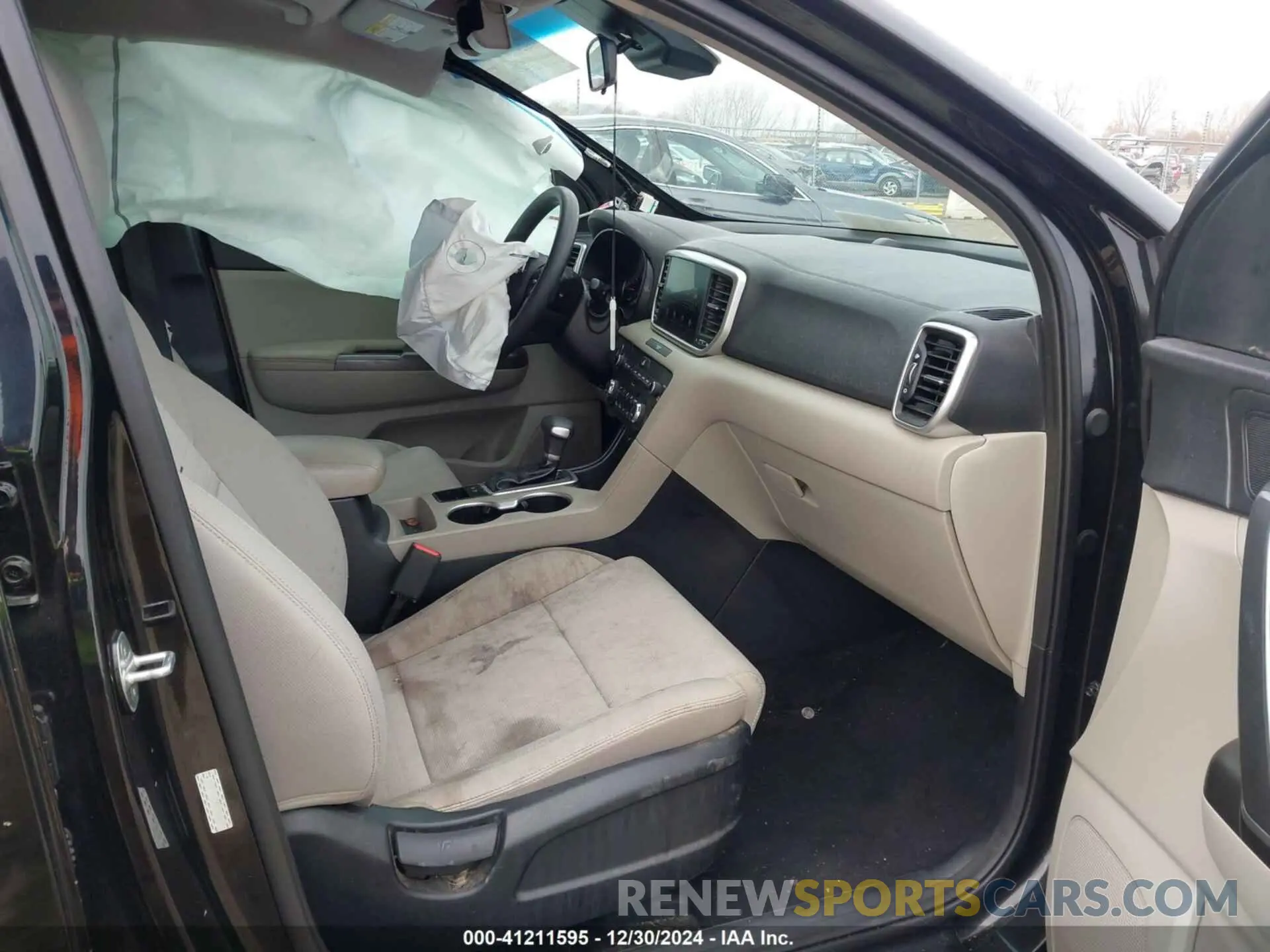 5 Photograph of a damaged car KNDPM3AC9N7968657 KIA SPORTAGE 2022