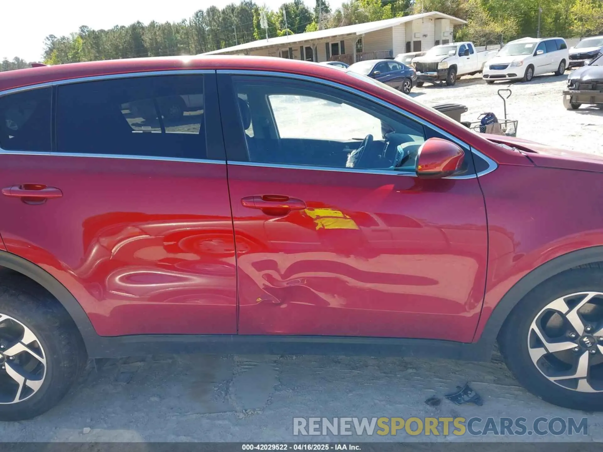 13 Photograph of a damaged car KNDPM3AC9N7977455 KIA SPORTAGE 2022