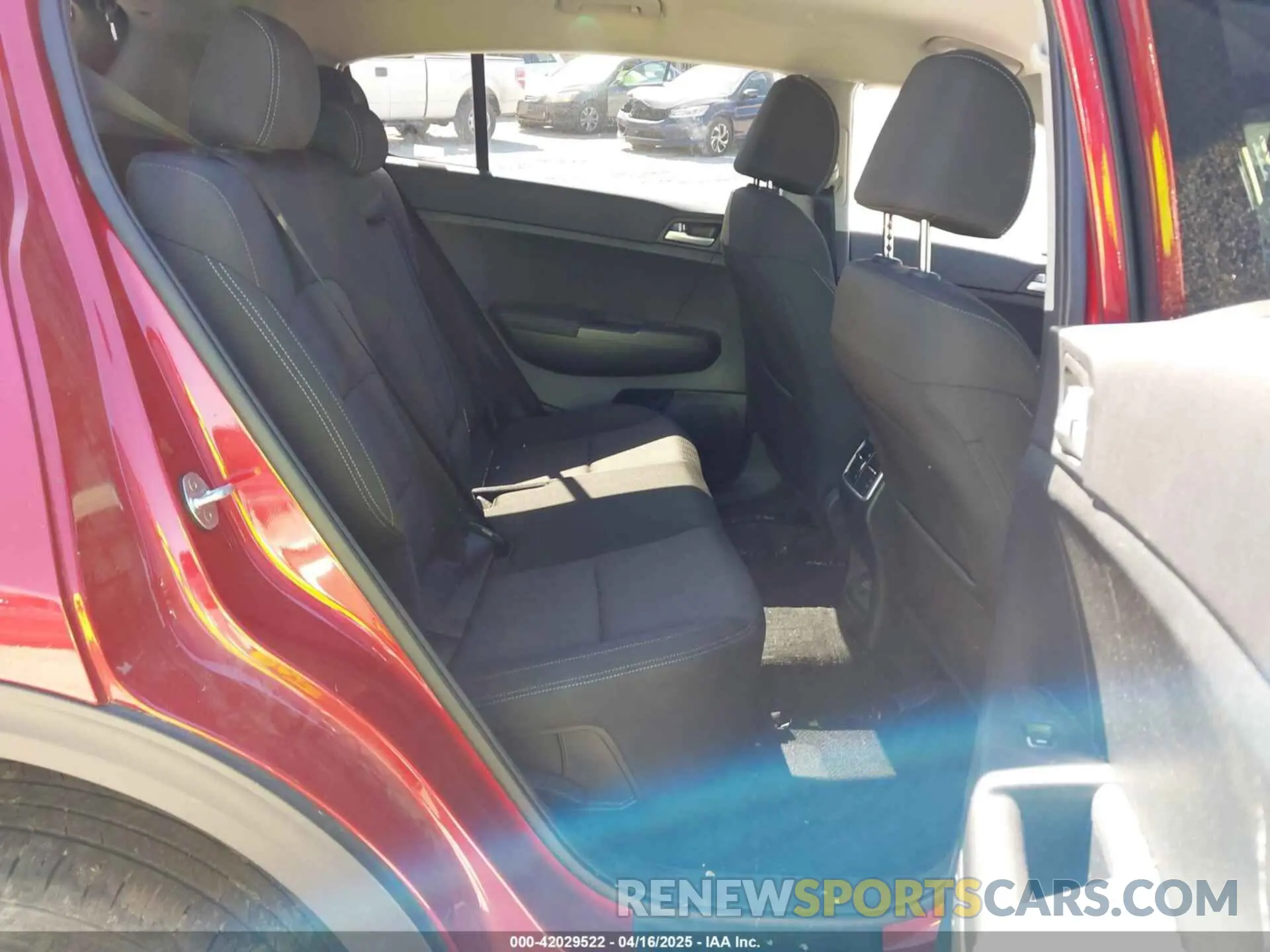 8 Photograph of a damaged car KNDPM3AC9N7977455 KIA SPORTAGE 2022