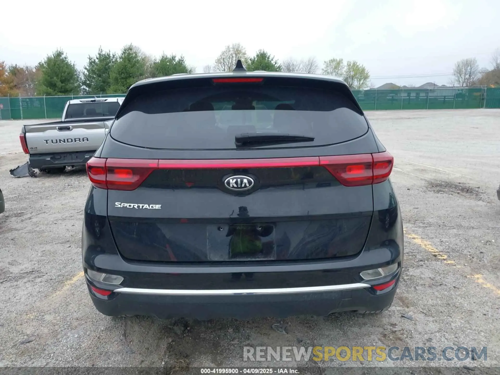 17 Photograph of a damaged car KNDPM3ACXN7001572 KIA SPORTAGE 2022