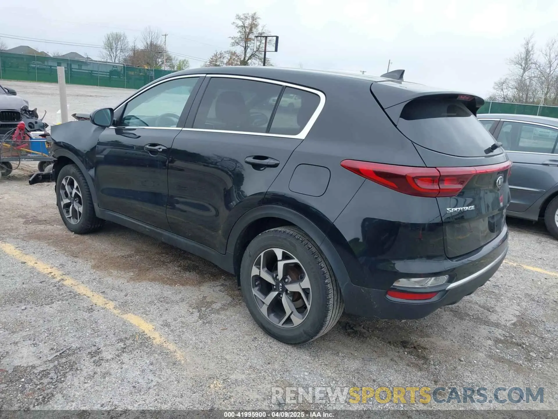 3 Photograph of a damaged car KNDPM3ACXN7001572 KIA SPORTAGE 2022
