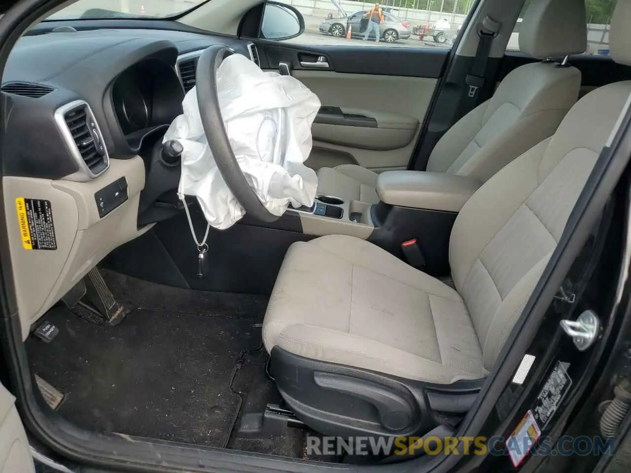 7 Photograph of a damaged car KNDPM3ACXN7025631 KIA SPORTAGE 2022