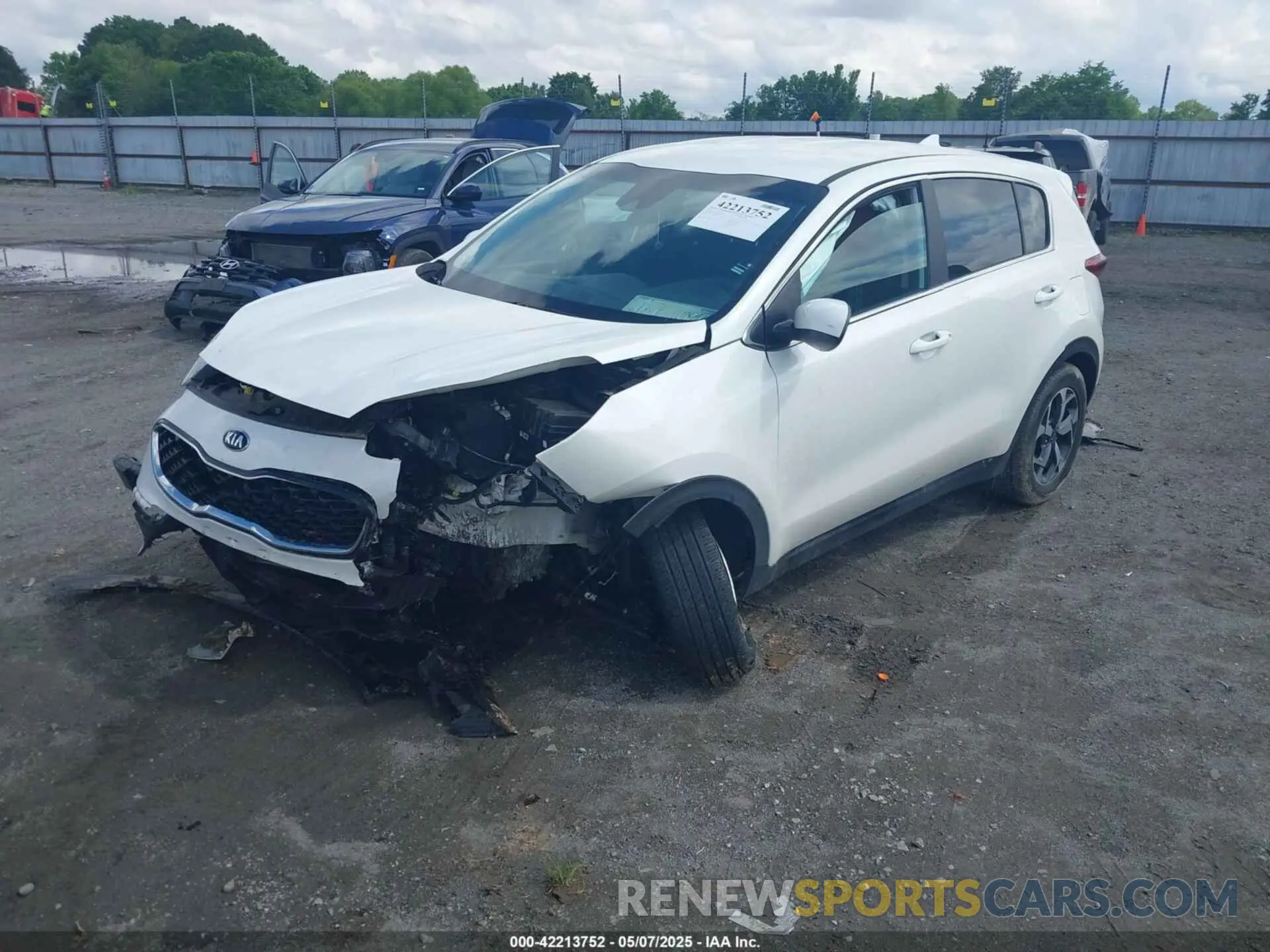 2 Photograph of a damaged car KNDPM3ACXN7960163 KIA SPORTAGE 2022