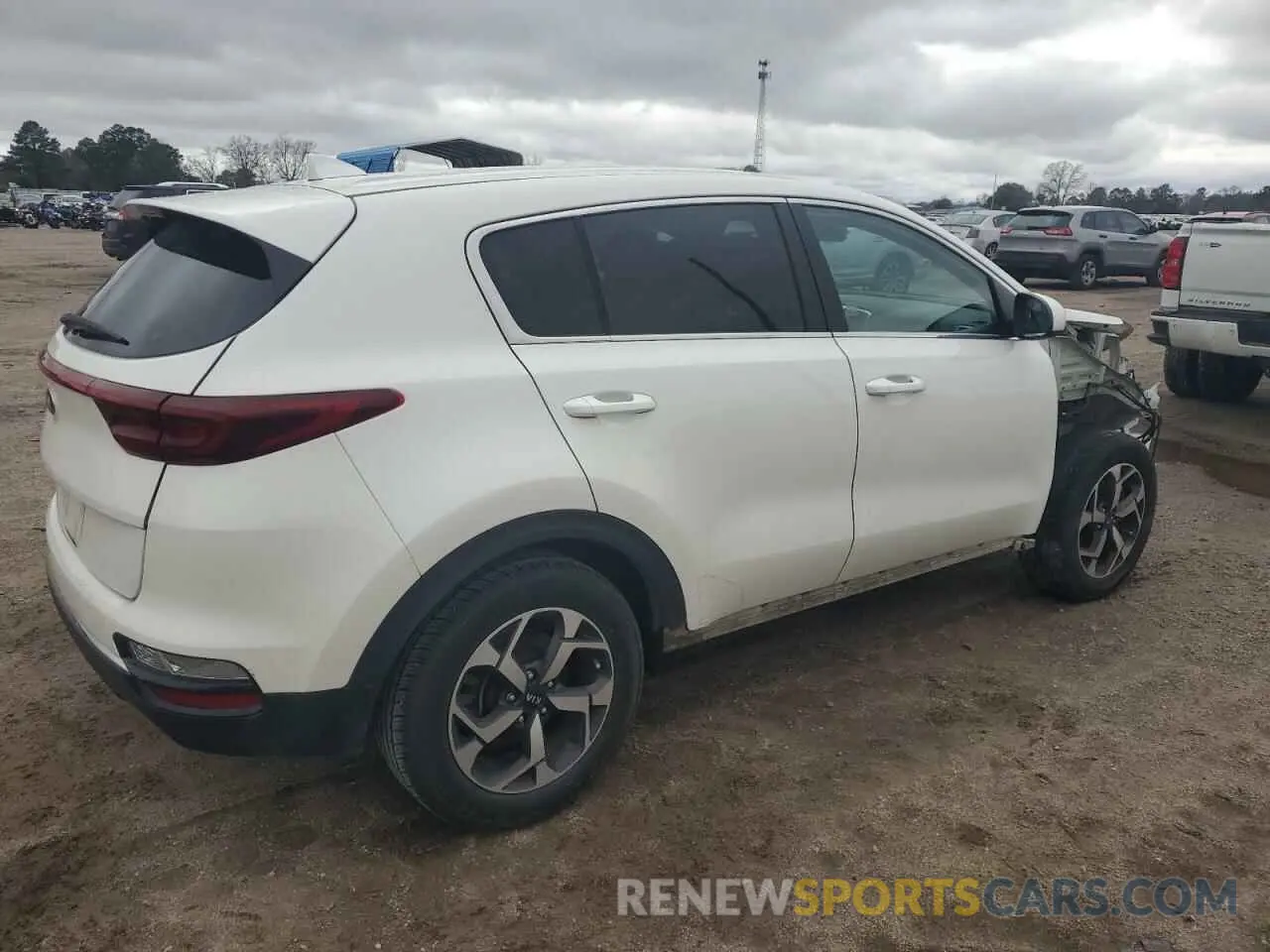 3 Photograph of a damaged car KNDPM3ACXN7982907 KIA SPORTAGE 2022
