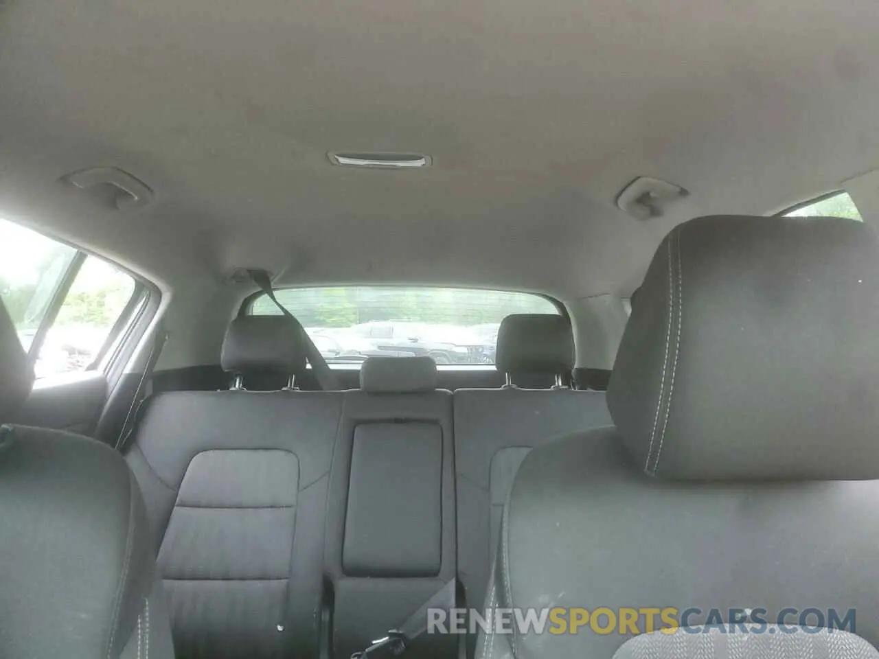 10 Photograph of a damaged car KNDPMCAC0N7995228 KIA SPORTAGE 2022