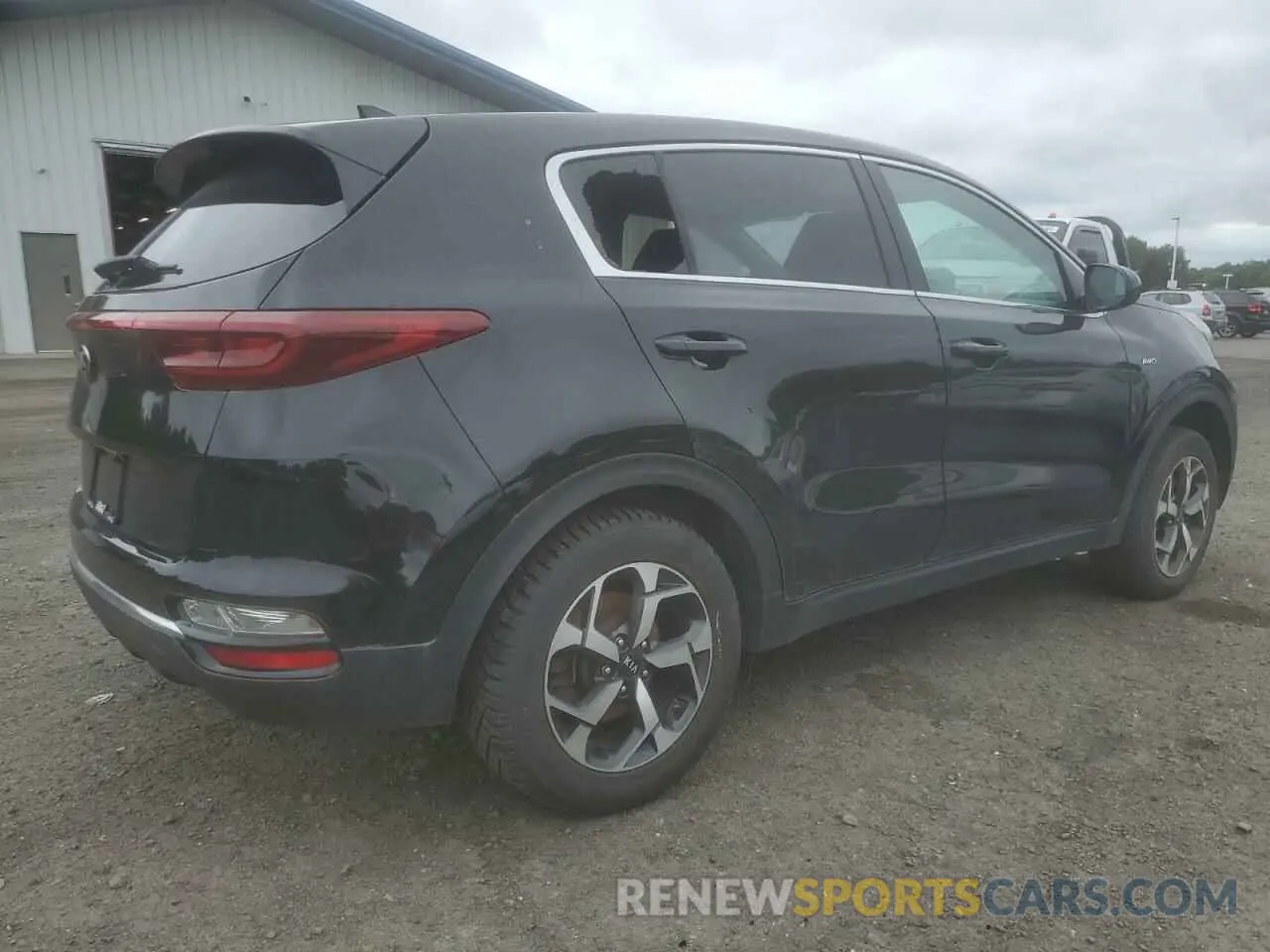 3 Photograph of a damaged car KNDPMCAC0N7995228 KIA SPORTAGE 2022