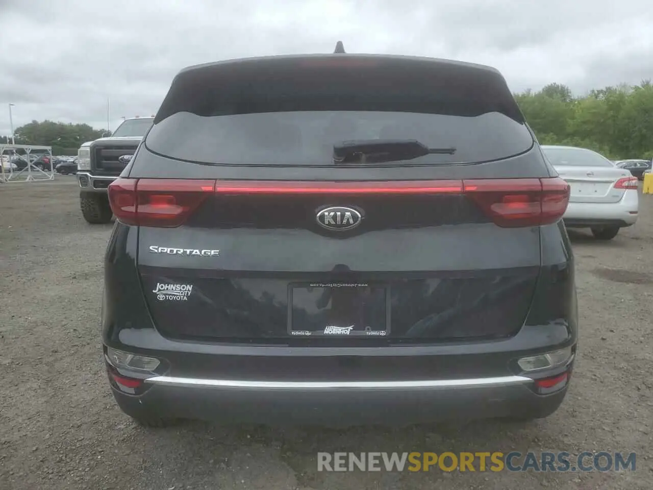 6 Photograph of a damaged car KNDPMCAC0N7995228 KIA SPORTAGE 2022