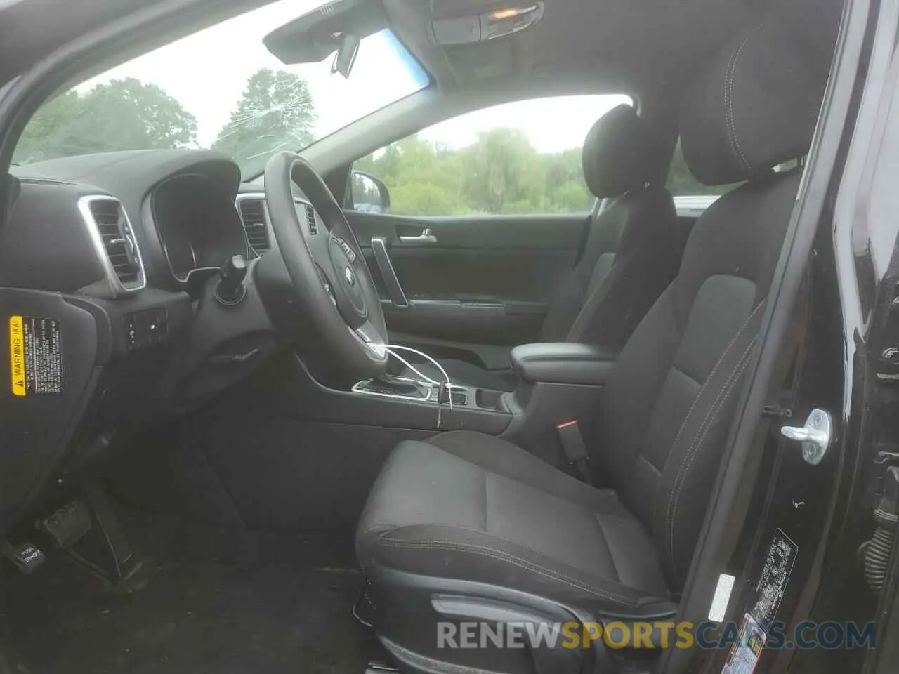 7 Photograph of a damaged car KNDPMCAC0N7995228 KIA SPORTAGE 2022