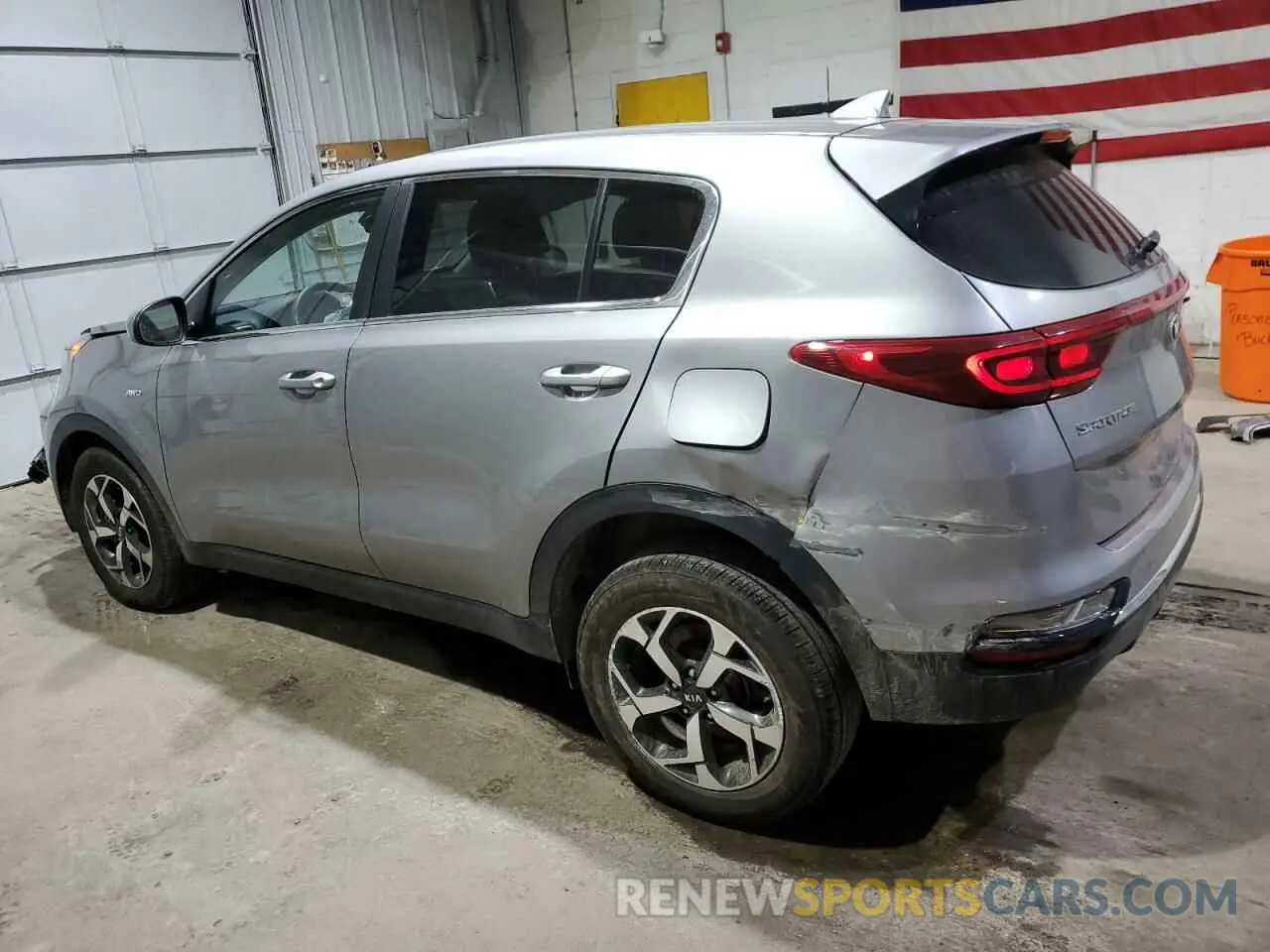 2 Photograph of a damaged car KNDPMCAC1N7010869 KIA SPORTAGE 2022