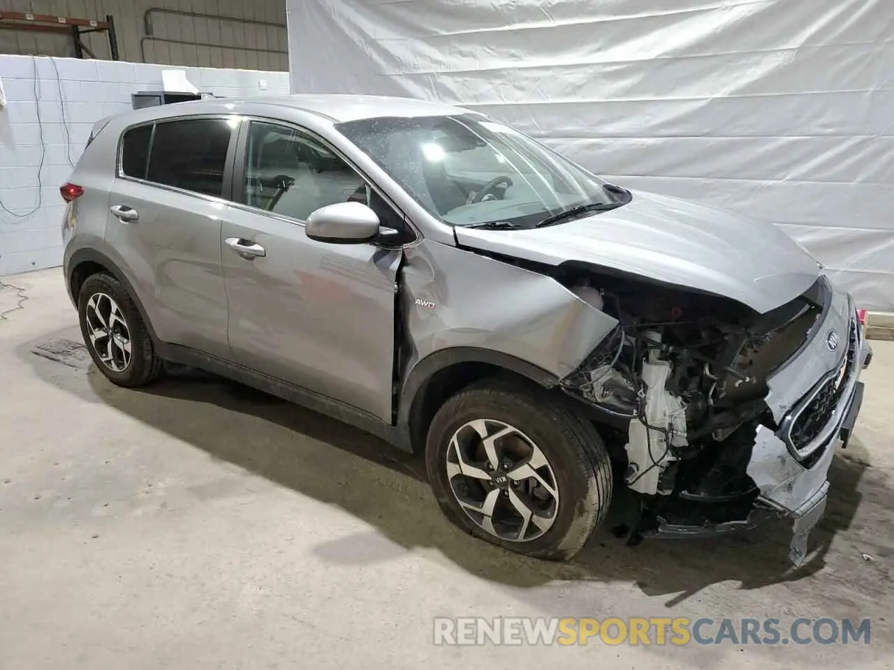 4 Photograph of a damaged car KNDPMCAC1N7010869 KIA SPORTAGE 2022