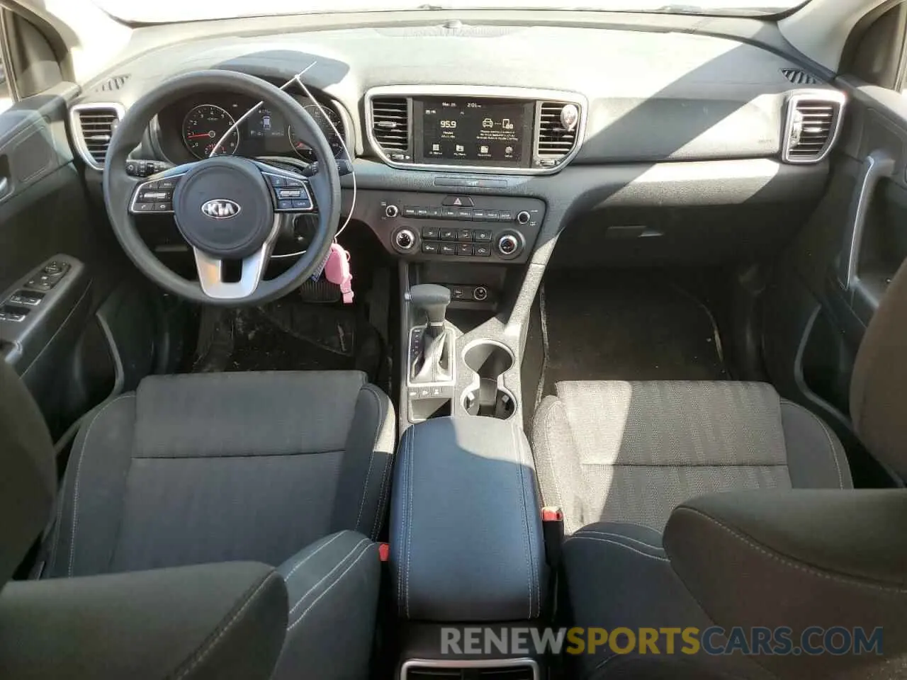 8 Photograph of a damaged car KNDPMCAC1N7022956 KIA SPORTAGE 2022