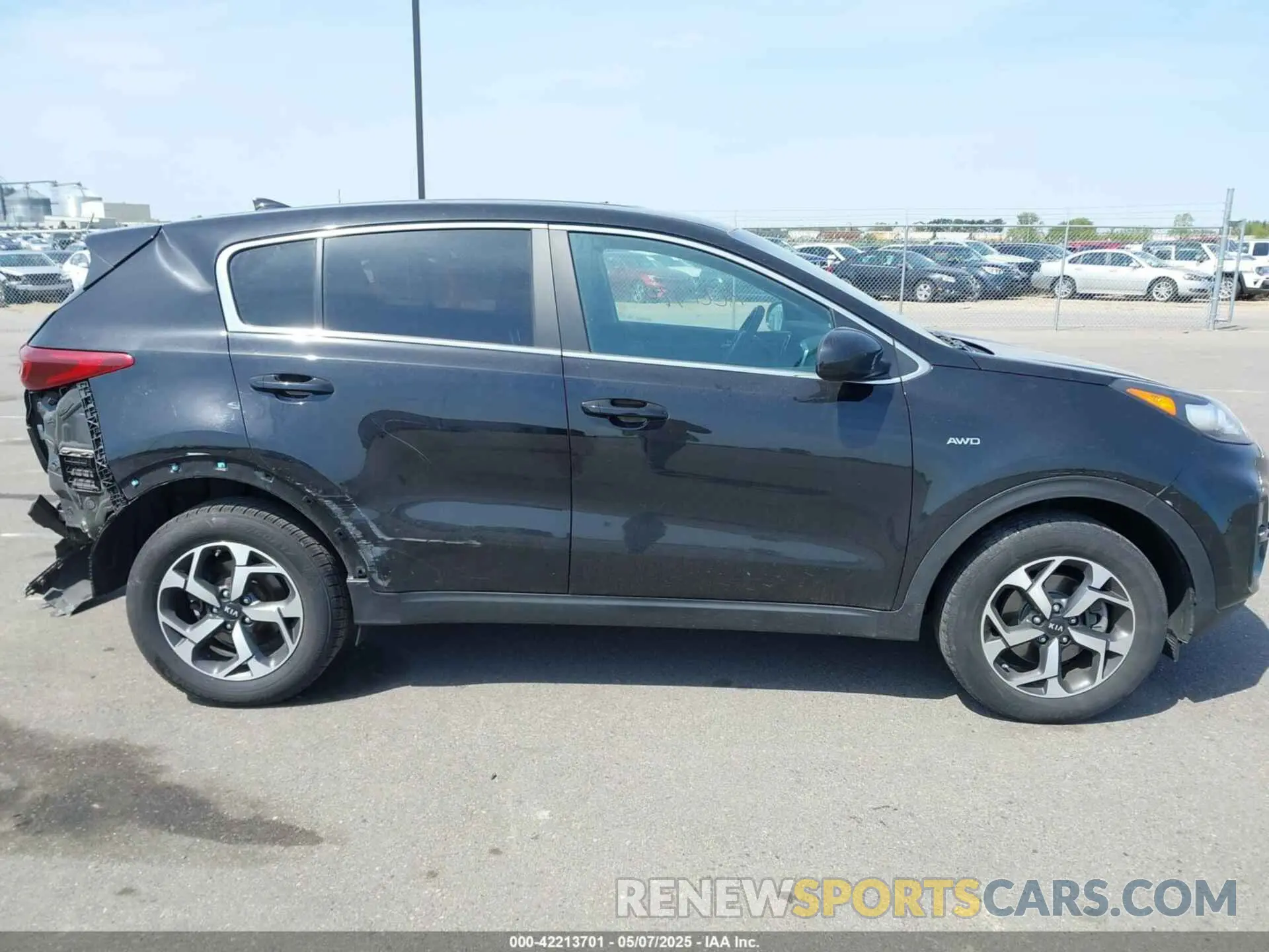 13 Photograph of a damaged car KNDPMCAC1N7955899 KIA SPORTAGE 2022