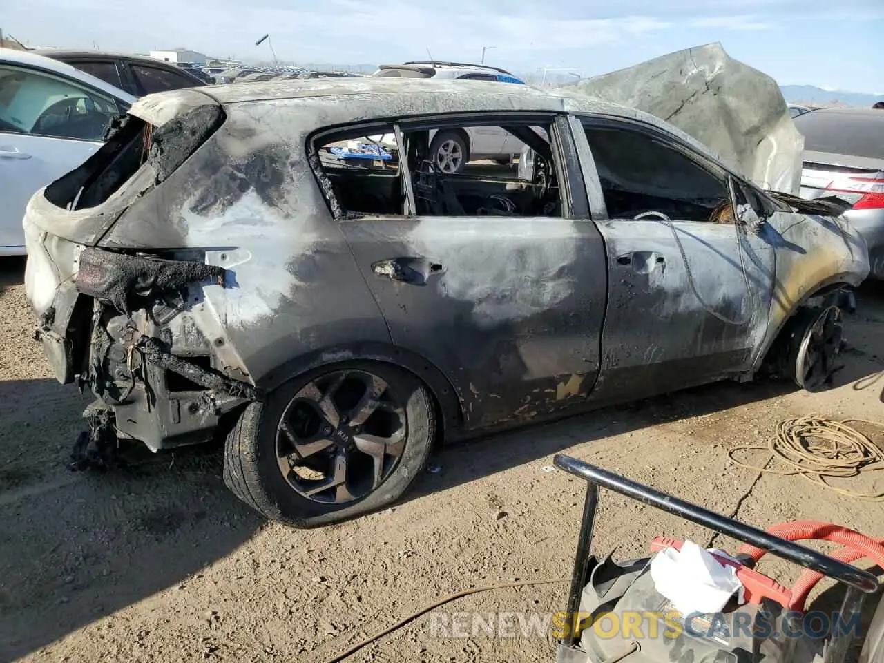3 Photograph of a damaged car KNDPMCAC1N7997893 KIA SPORTAGE 2022