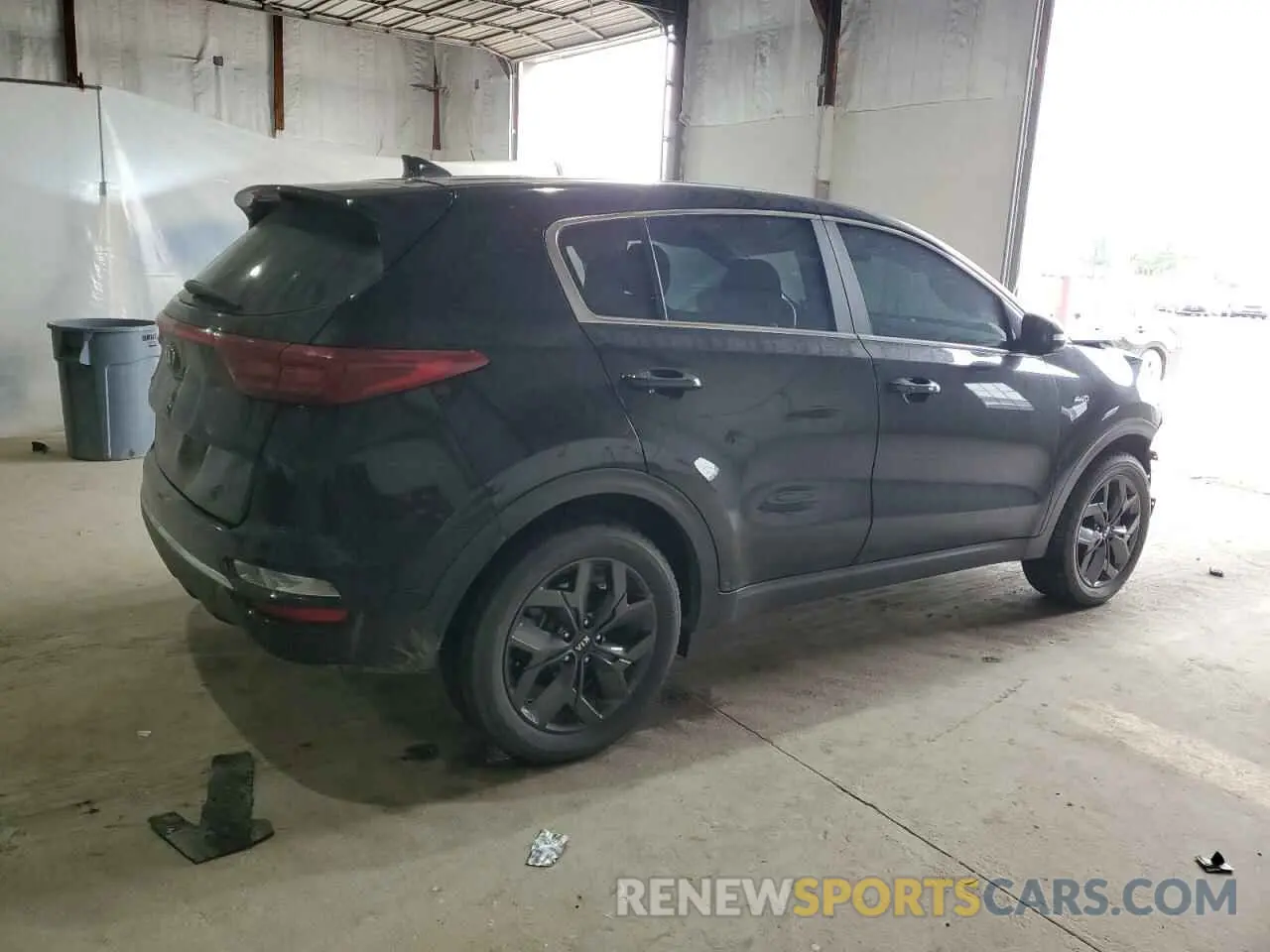 3 Photograph of a damaged car KNDPMCAC2N7998213 KIA SPORTAGE 2022