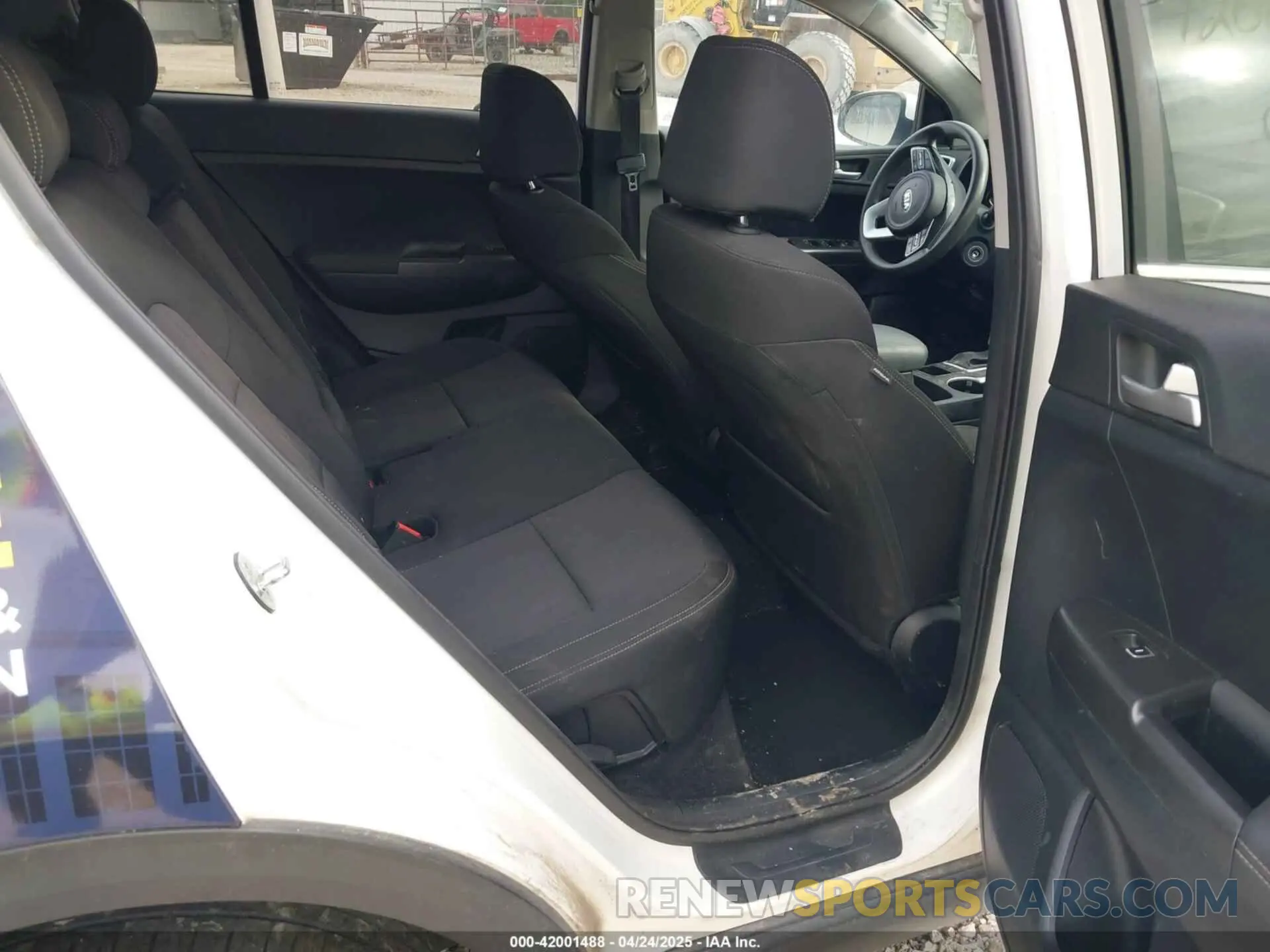 8 Photograph of a damaged car KNDPMCAC3N7001509 KIA SPORTAGE 2022