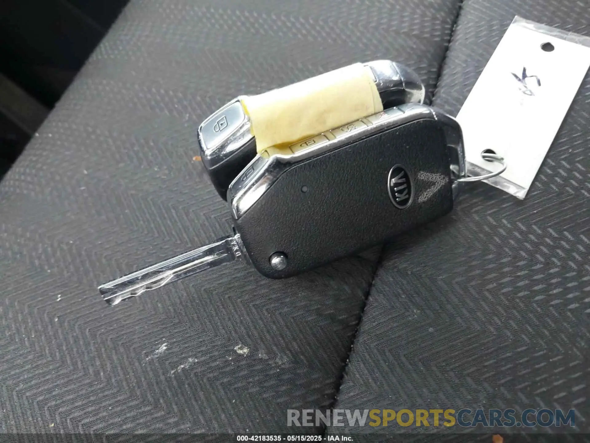 11 Photograph of a damaged car KNDPMCAC3N7008041 KIA SPORTAGE 2022