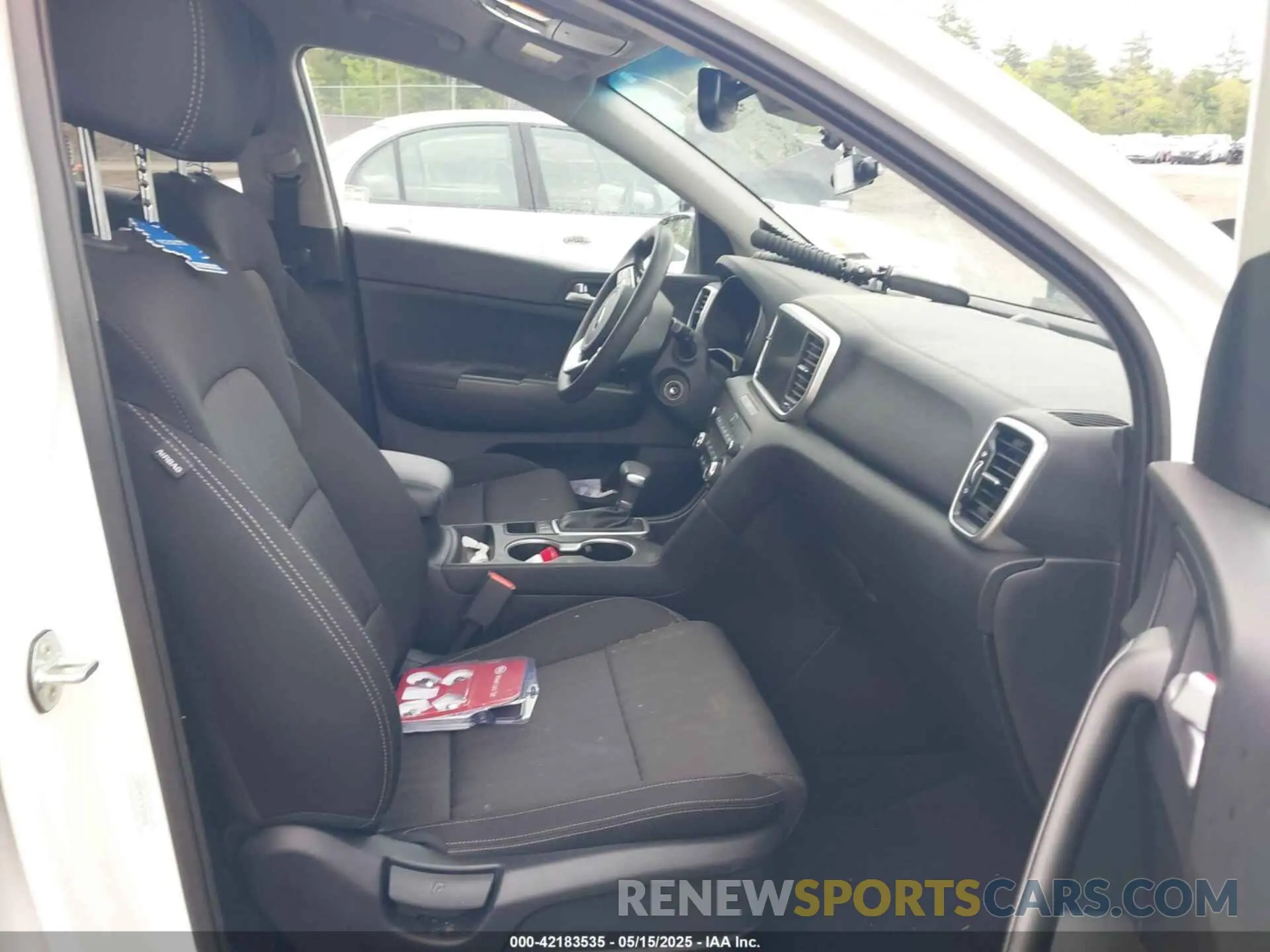 5 Photograph of a damaged car KNDPMCAC3N7008041 KIA SPORTAGE 2022