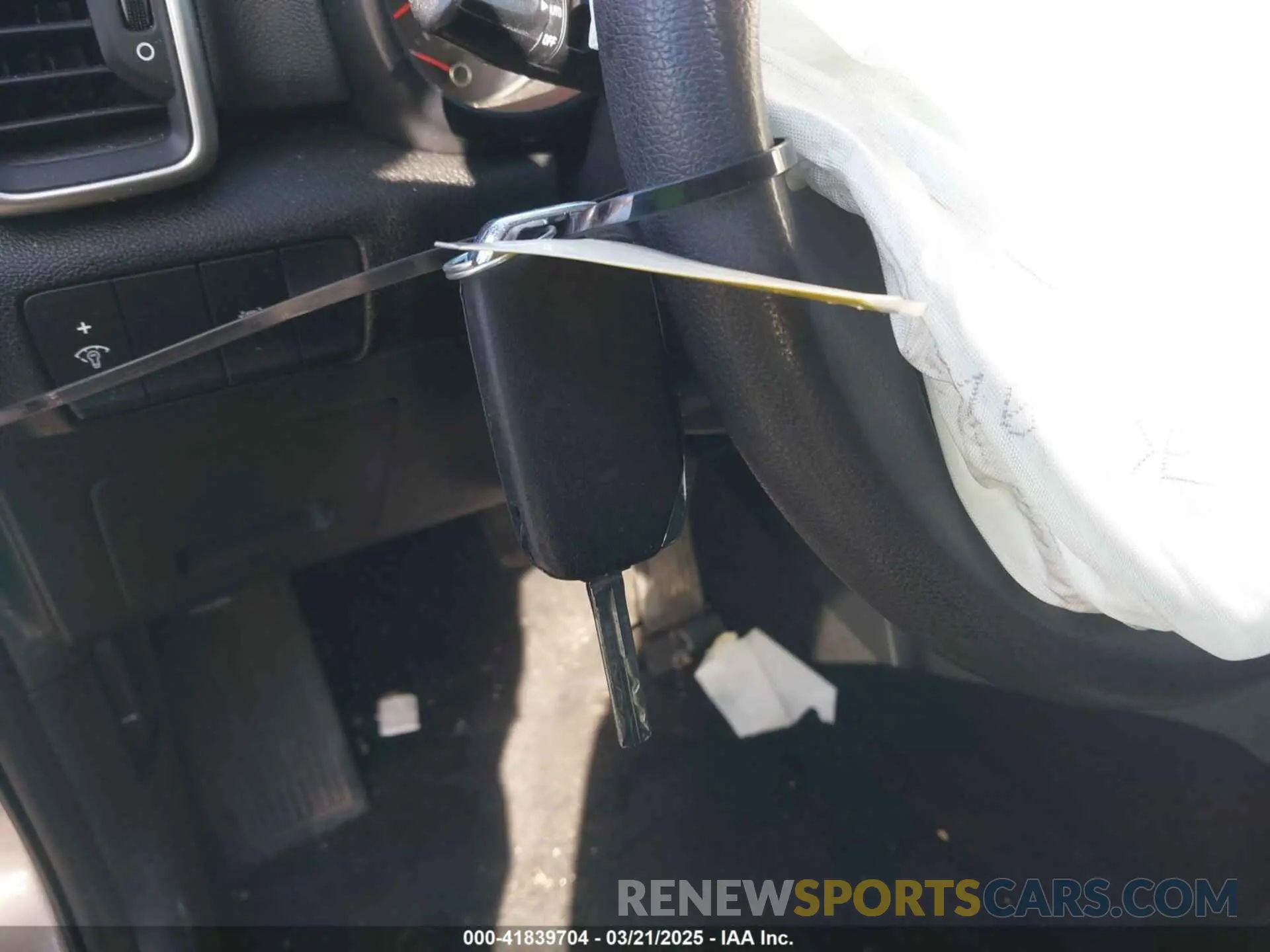 11 Photograph of a damaged car KNDPMCAC3N7008525 KIA SPORTAGE 2022