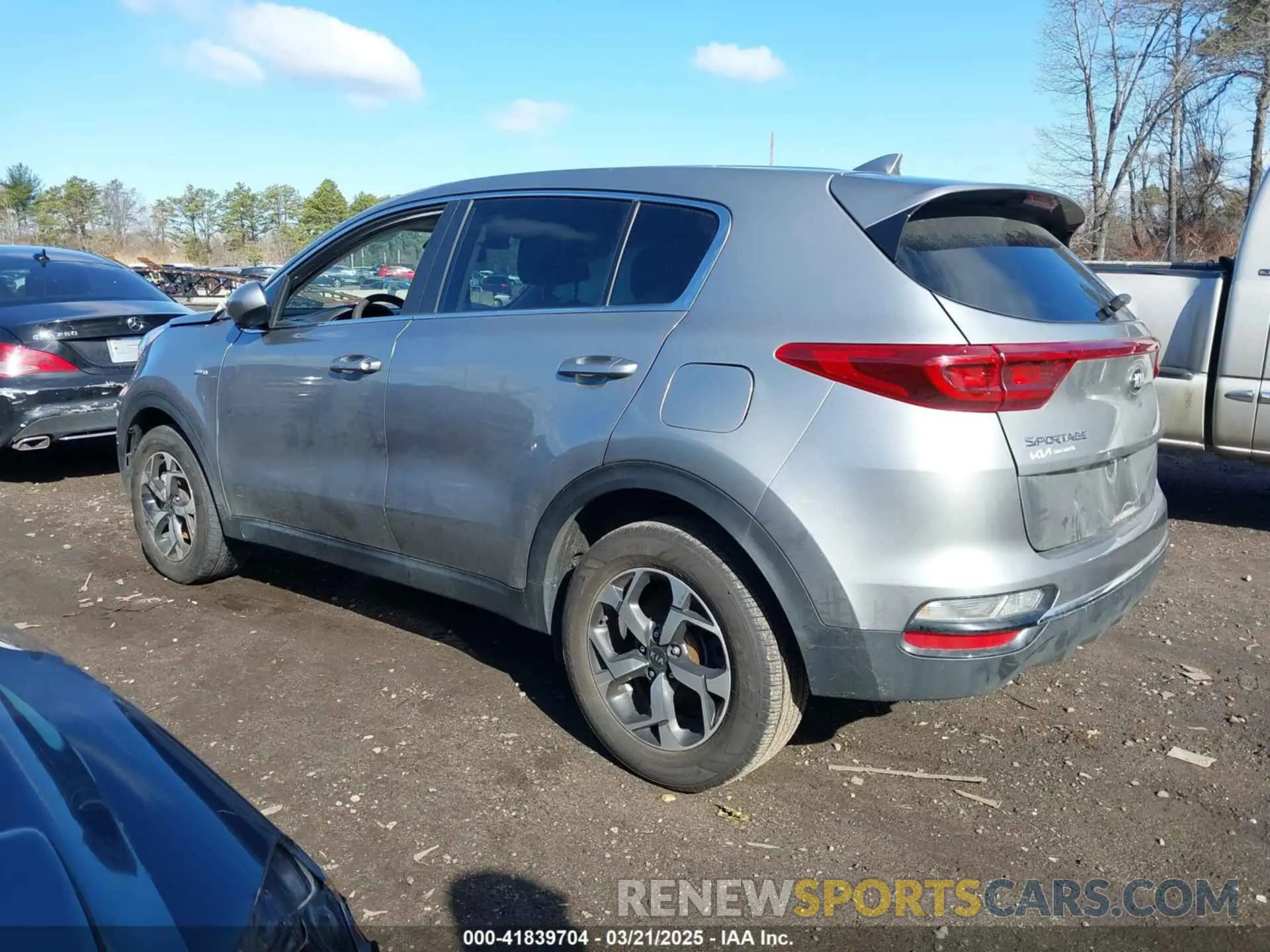 14 Photograph of a damaged car KNDPMCAC3N7008525 KIA SPORTAGE 2022