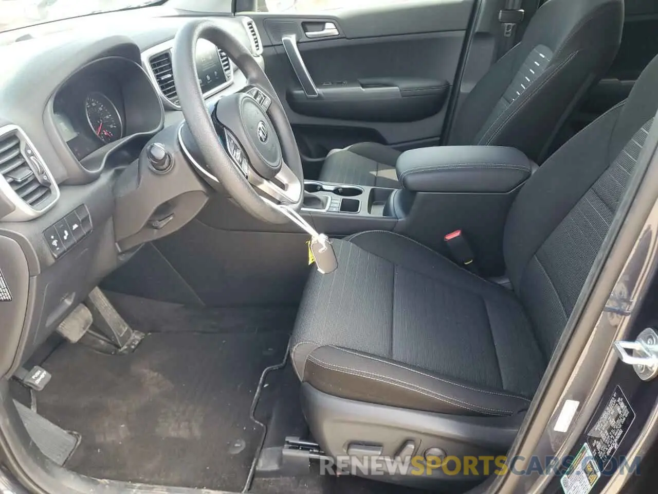 7 Photograph of a damaged car KNDPMCAC3N7025051 KIA SPORTAGE 2022