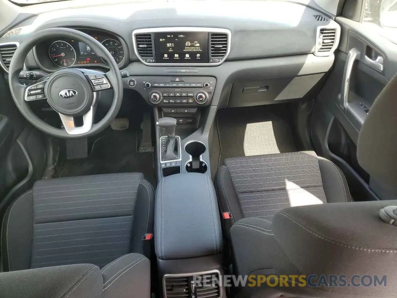 8 Photograph of a damaged car KNDPMCAC3N7025051 KIA SPORTAGE 2022