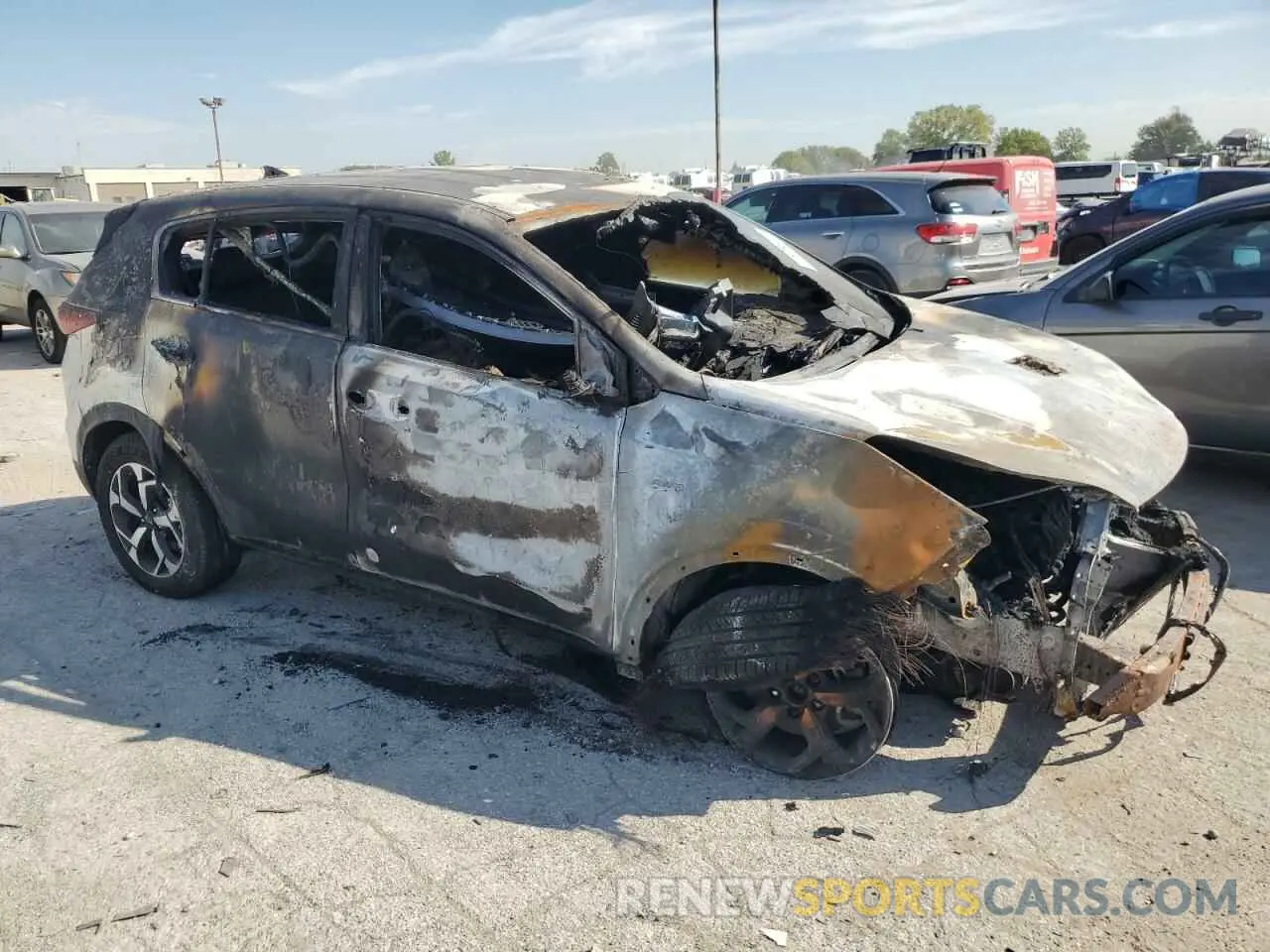 4 Photograph of a damaged car KNDPMCAC3N7948808 KIA SPORTAGE 2022